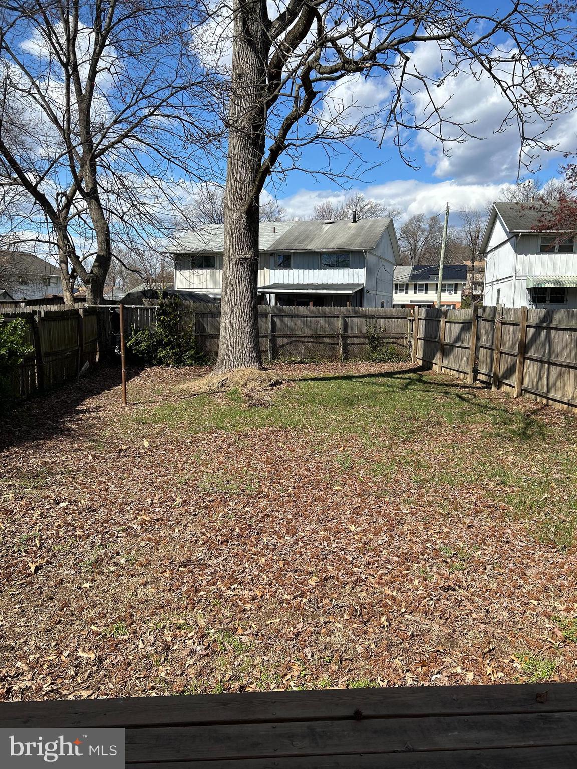 MORELAND GARDENS - Residential Lease