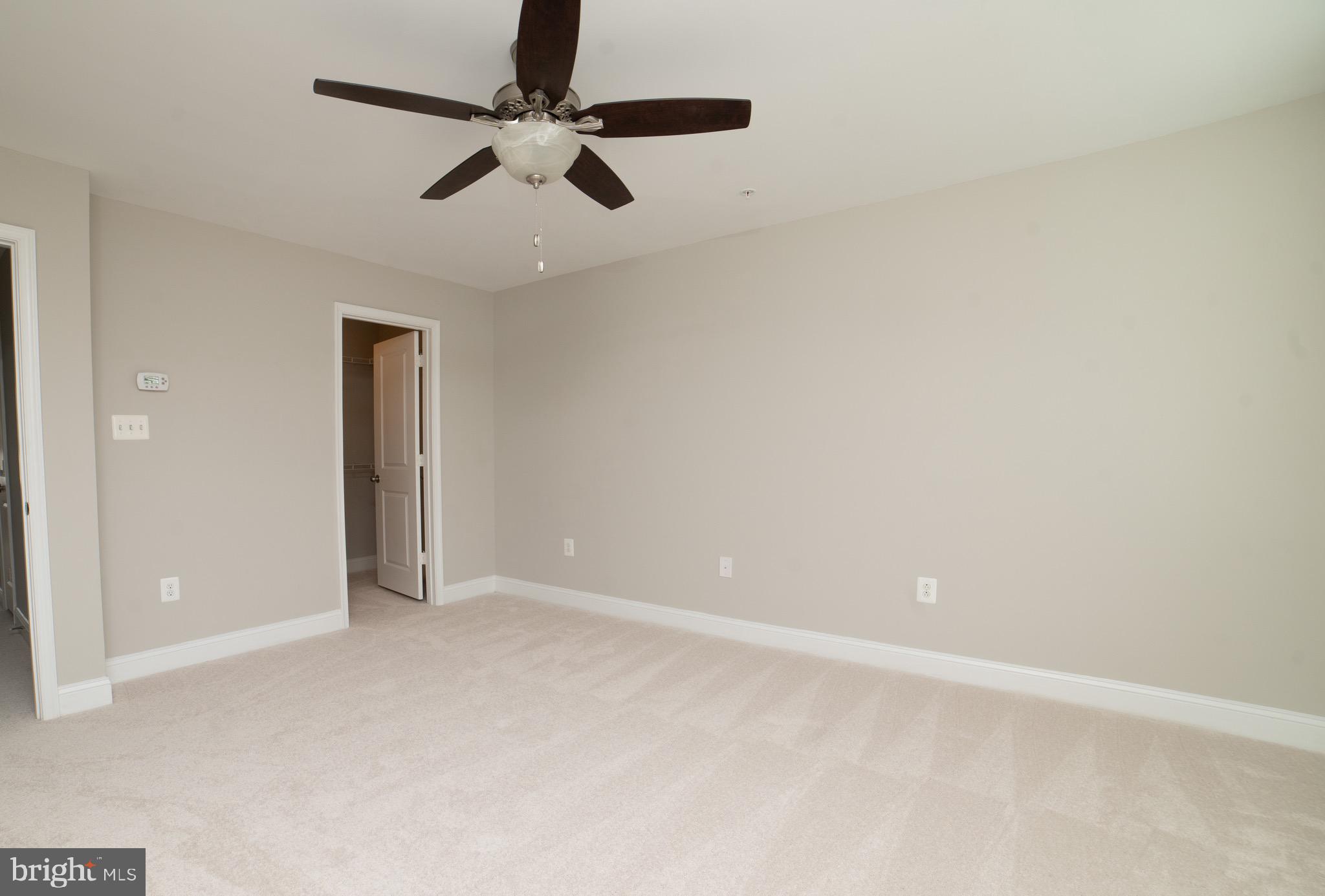 VILLAGE GREENS - Residential