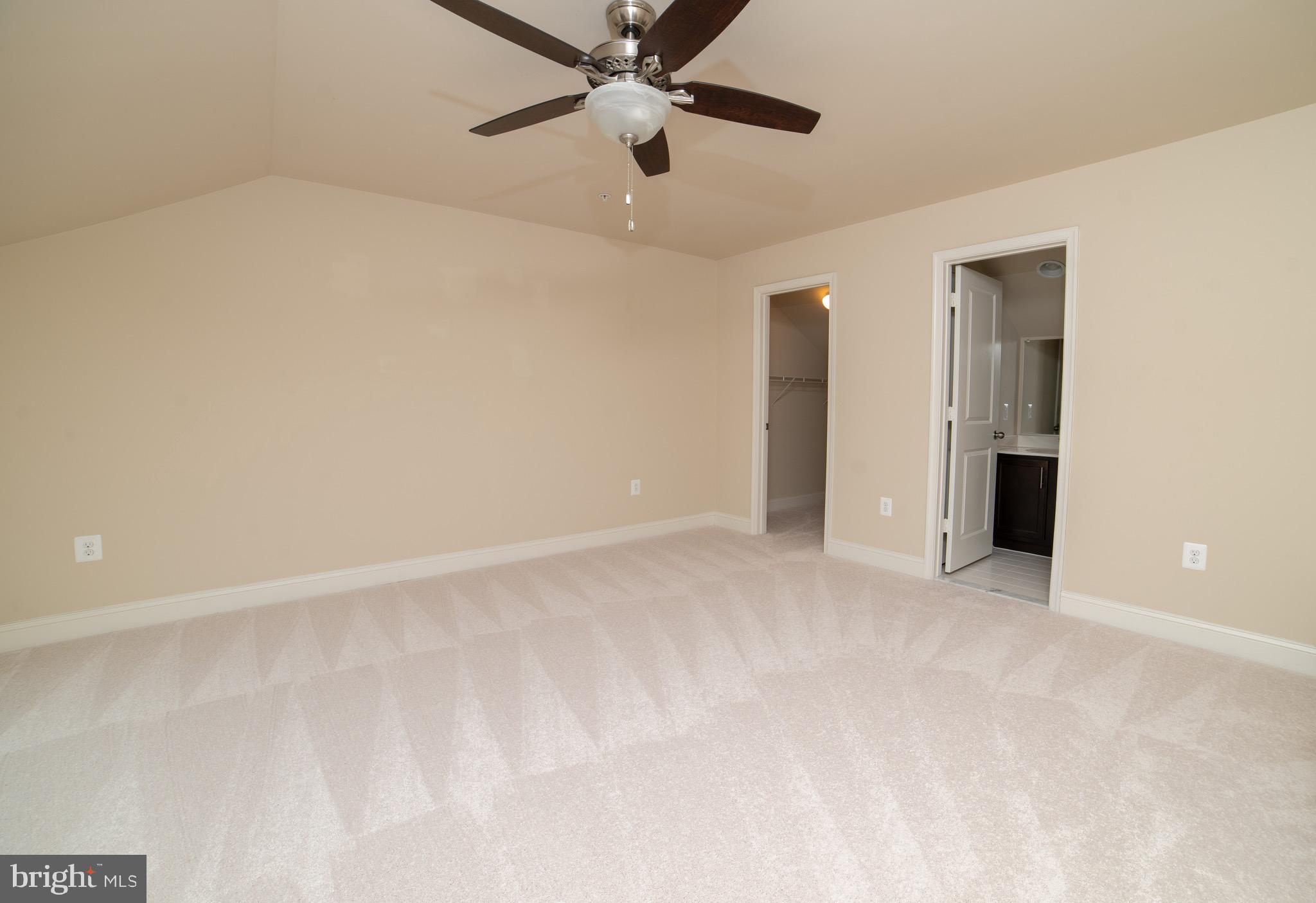 VILLAGE GREENS - Residential