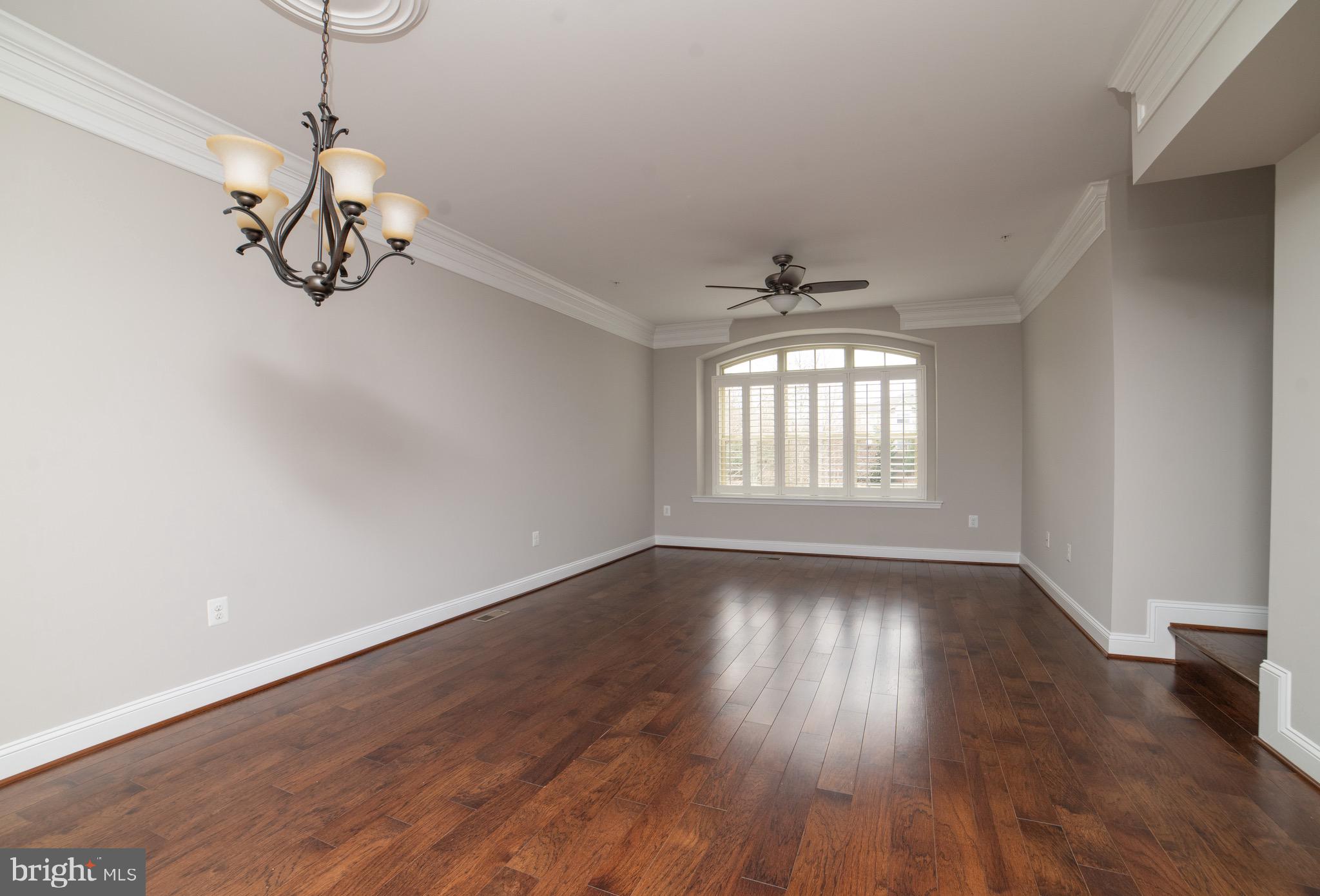 VILLAGE GREENS - Residential