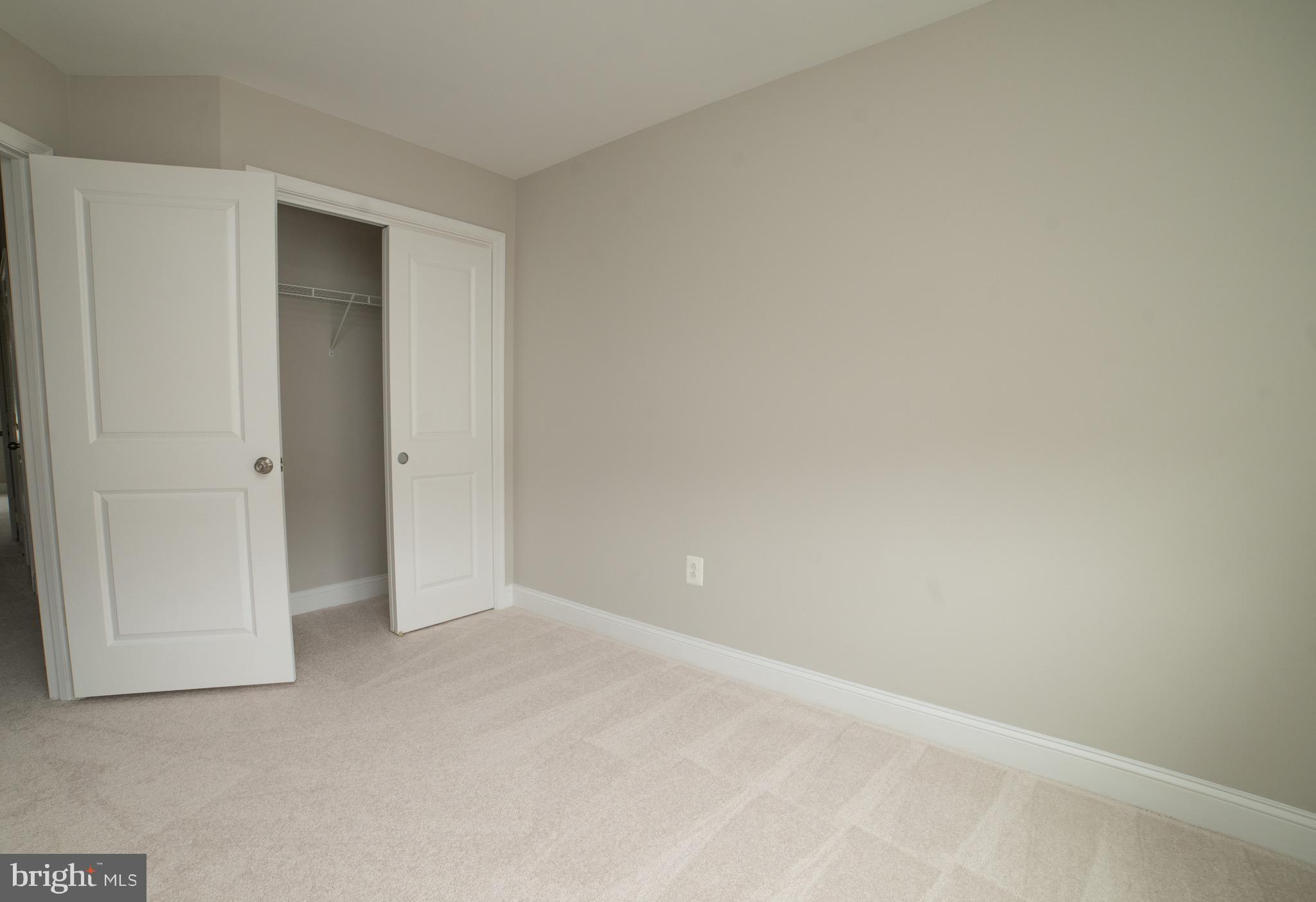 VILLAGE GREENS - Residential