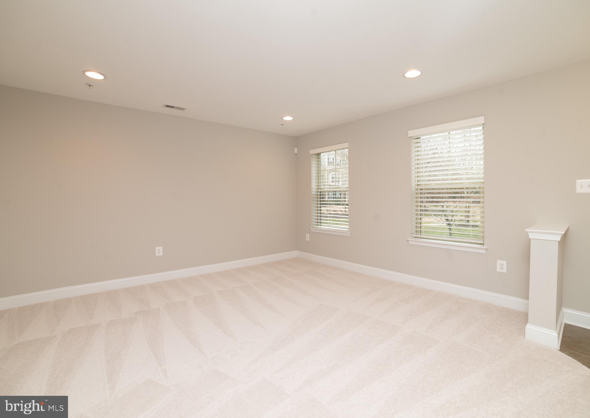 VILLAGE GREENS - Residential