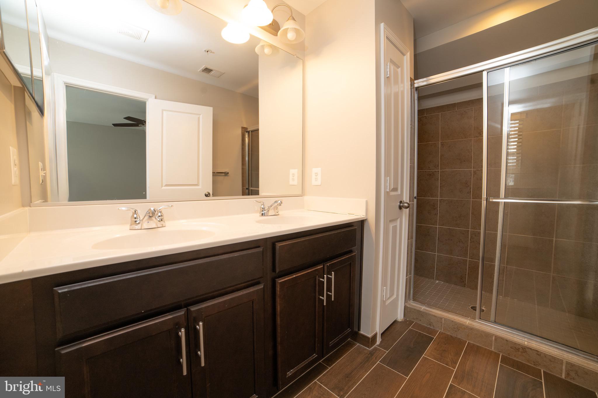 VILLAGE GREENS - Residential