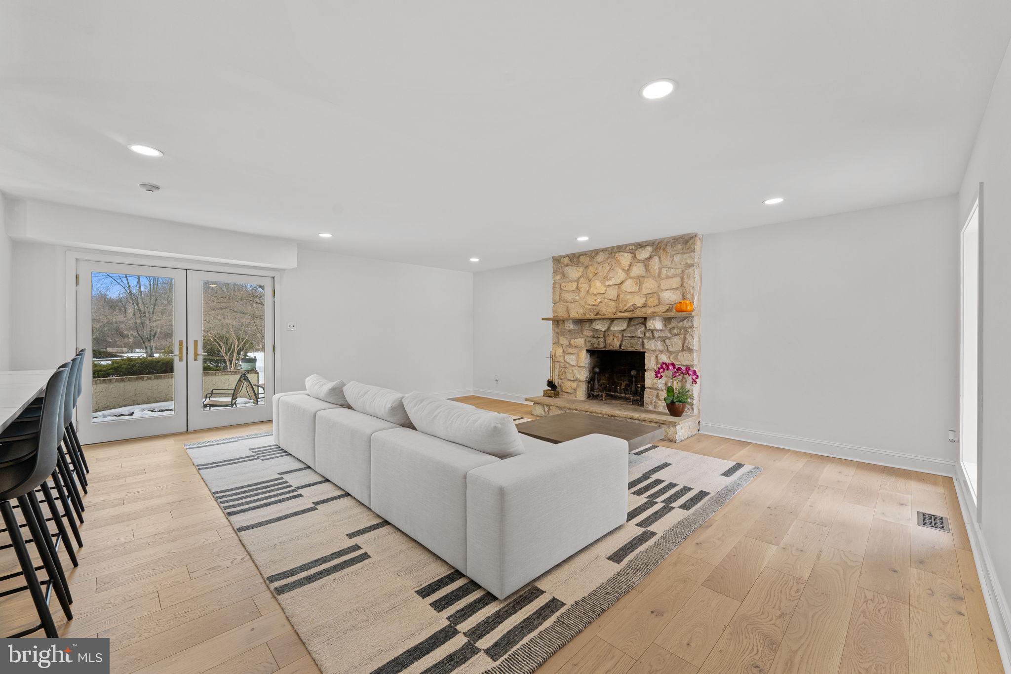 NORTHAMPTON ESTS - Residential