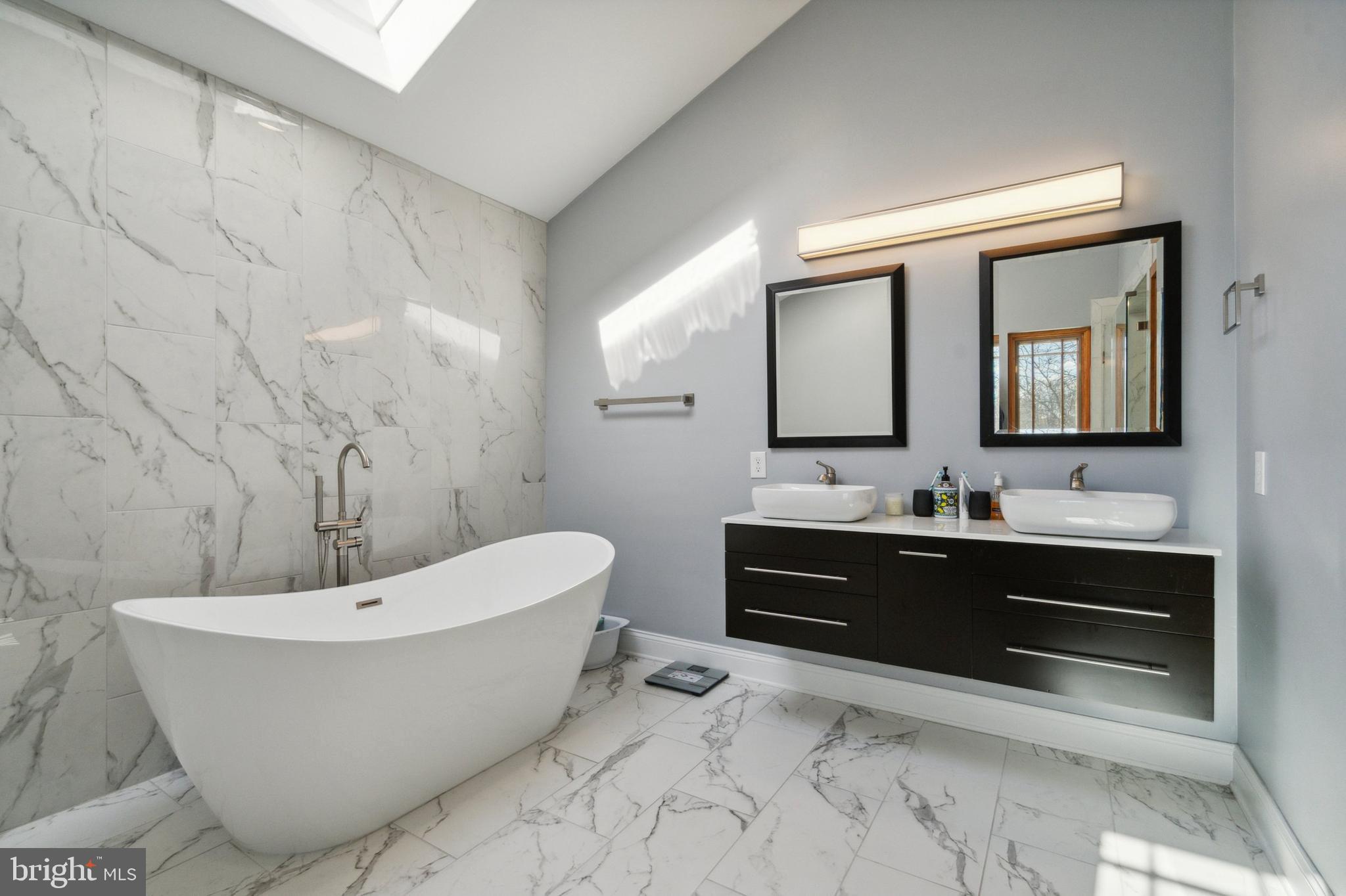 NORTHAMPTON ESTS - Residential