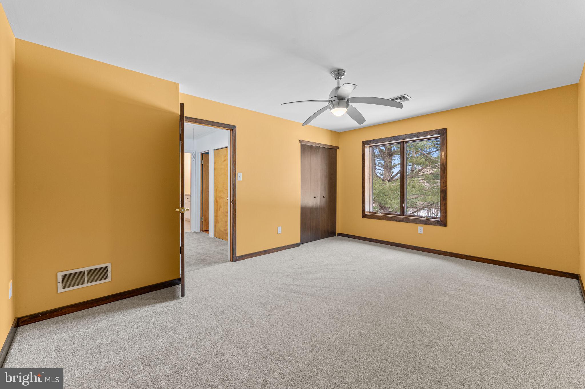 NORTHAMPTON ESTS - Residential