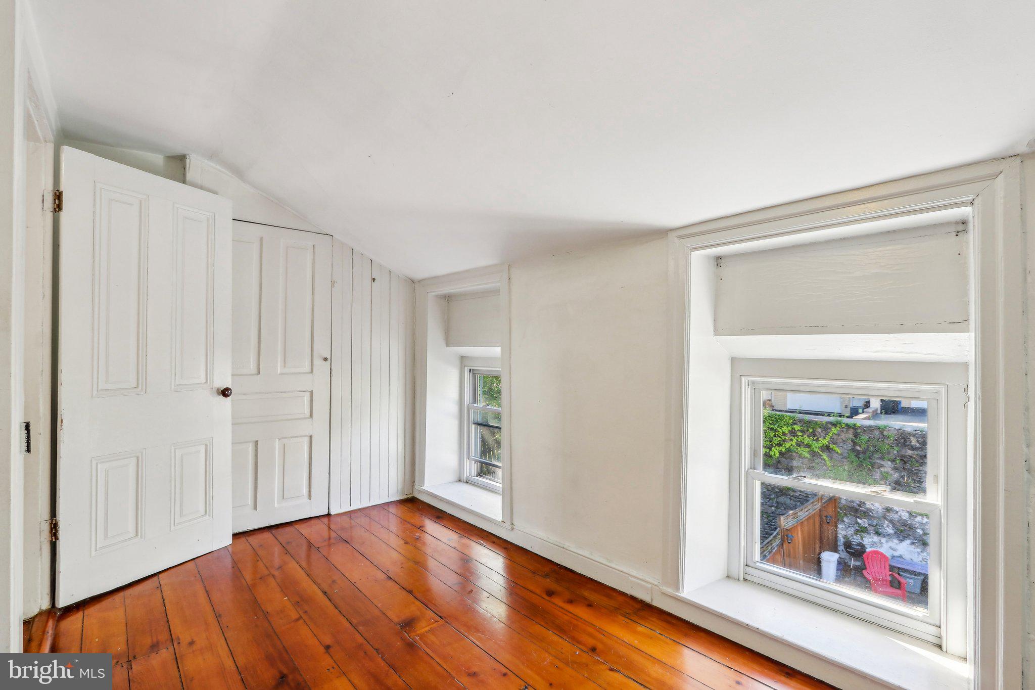 MANAYUNK - Residential