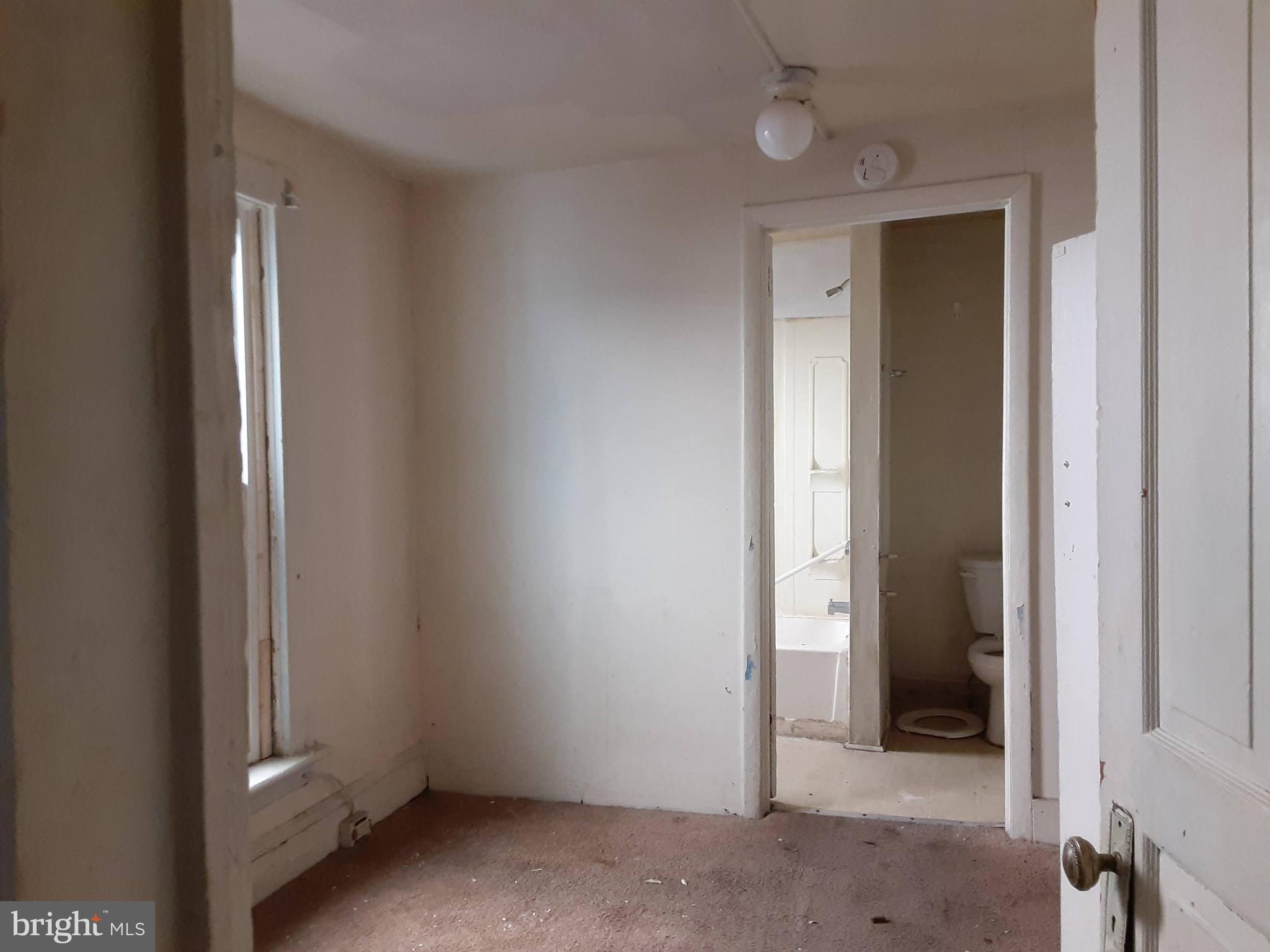 8TH WARD - Residential