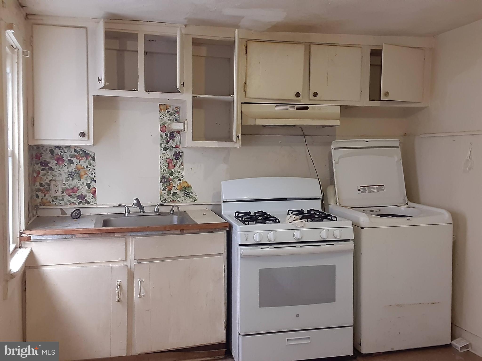 8TH WARD - Residential