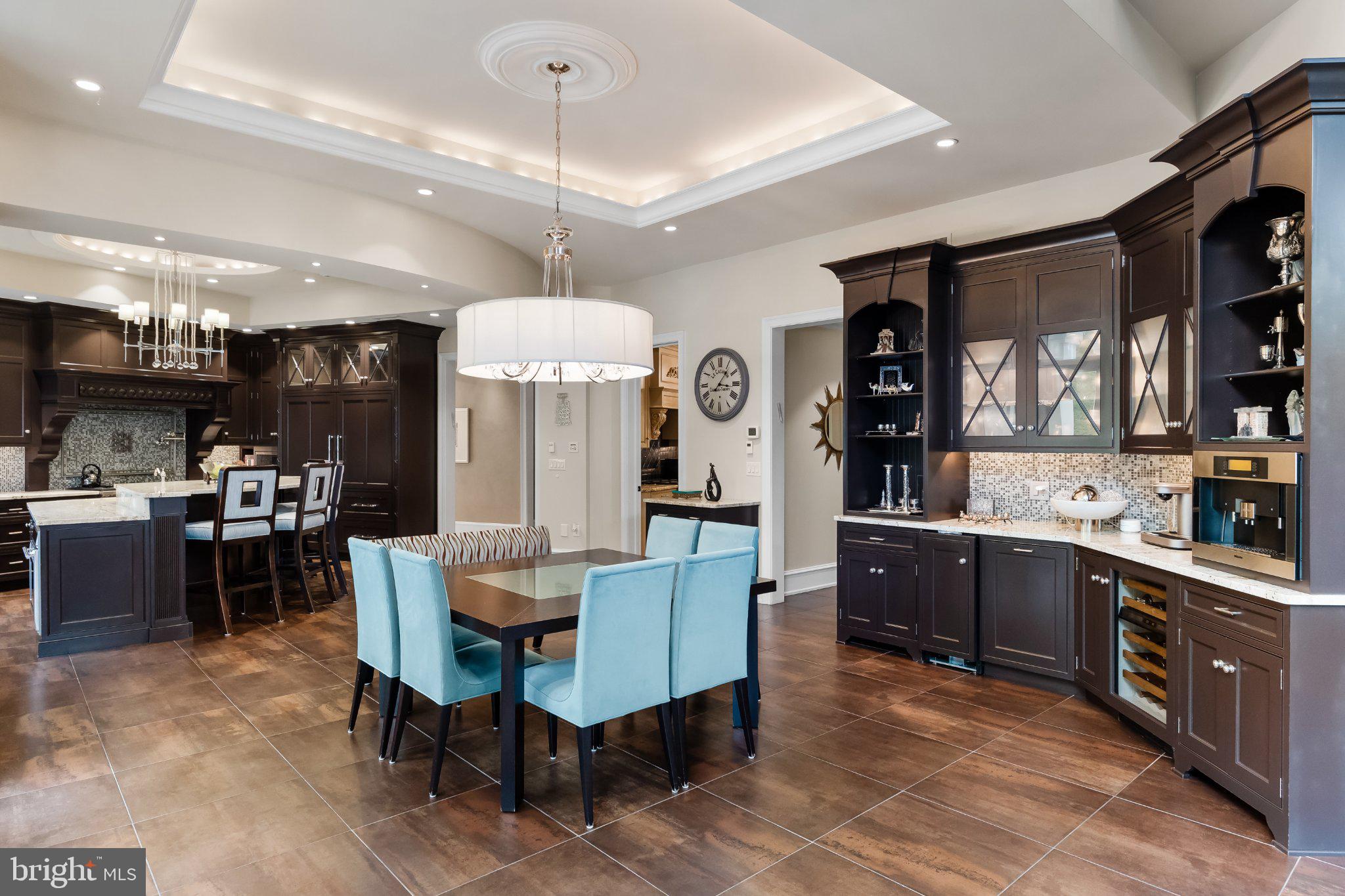 4 SOUTHWOOD DRIVE