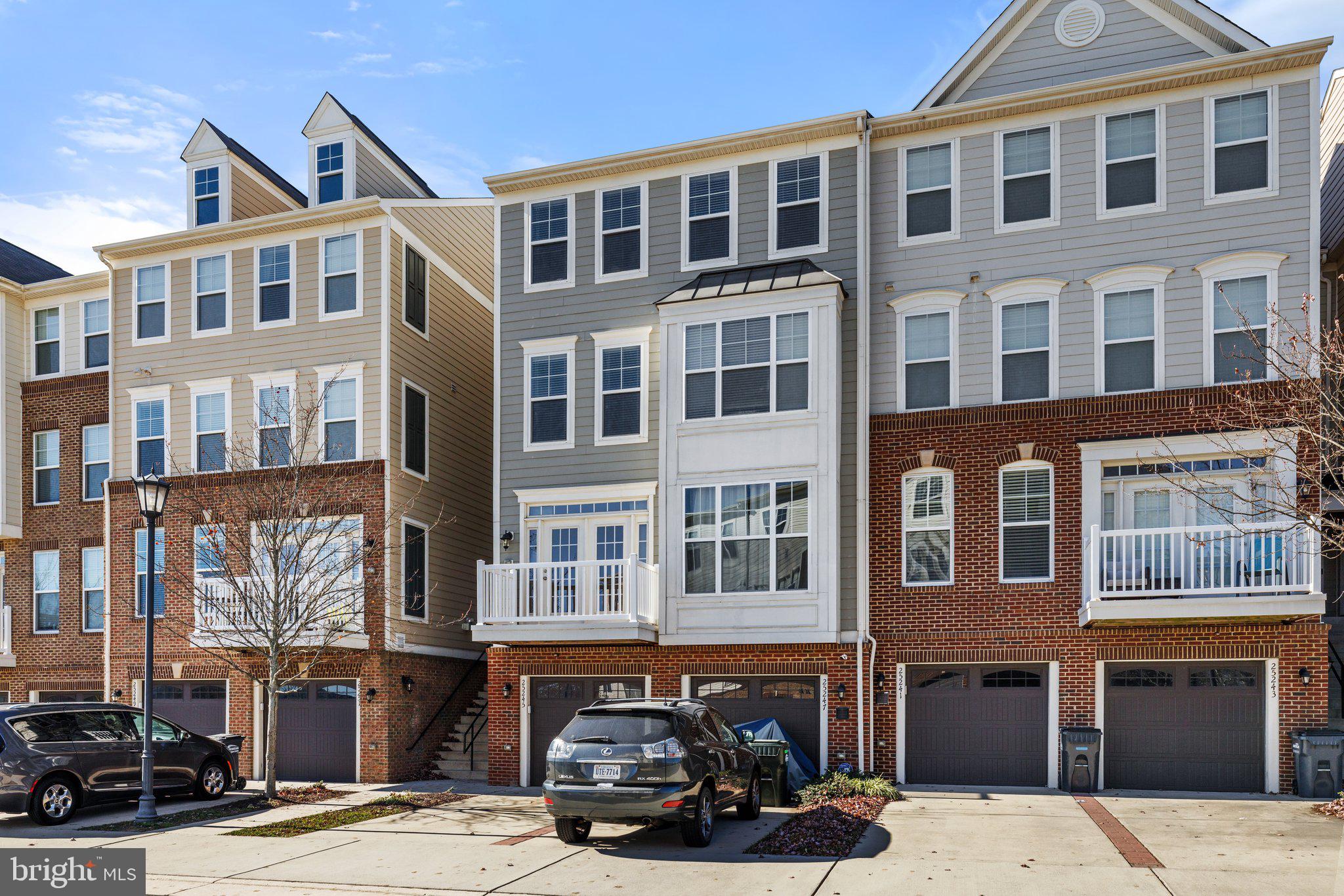 EAST GATE 3 CONDOMINIUM - Residential Lease