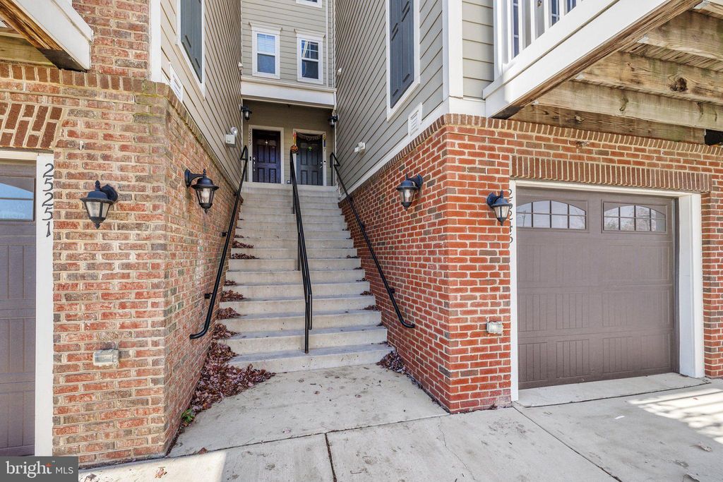 Photo of 25245 Laureldale Terrace, CHANTILLY, VA 20152 (MLS # VALO2108038)