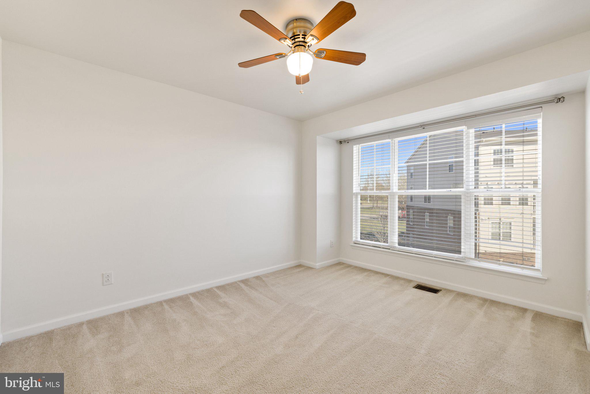 EAST GATE 3 CONDOMINIUM - Residential Lease