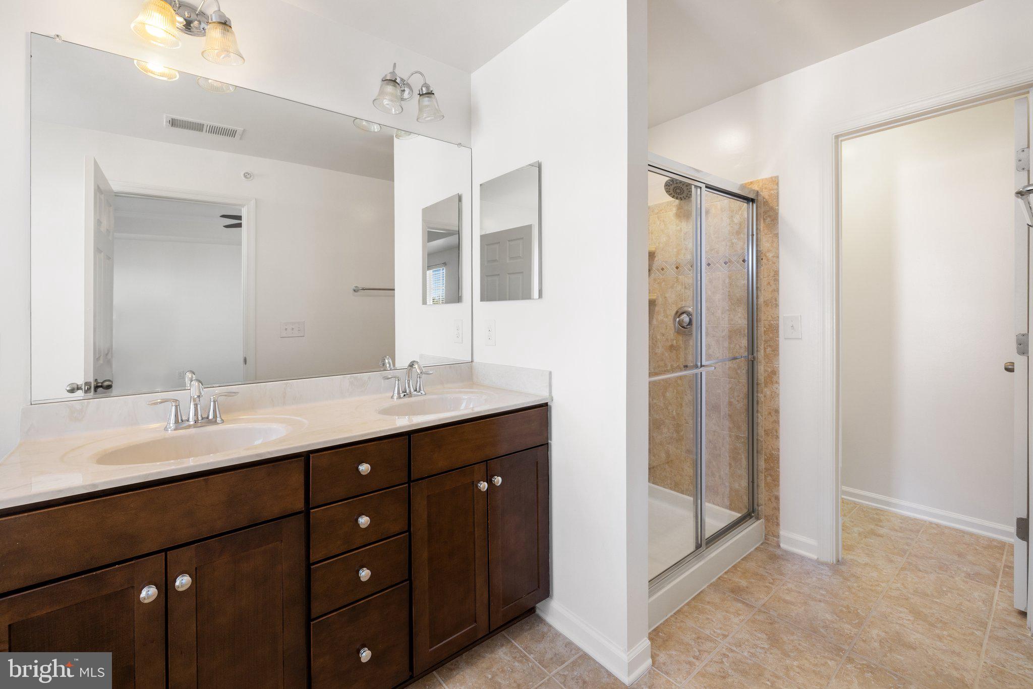 EAST GATE 3 CONDOMINIUM - Residential Lease