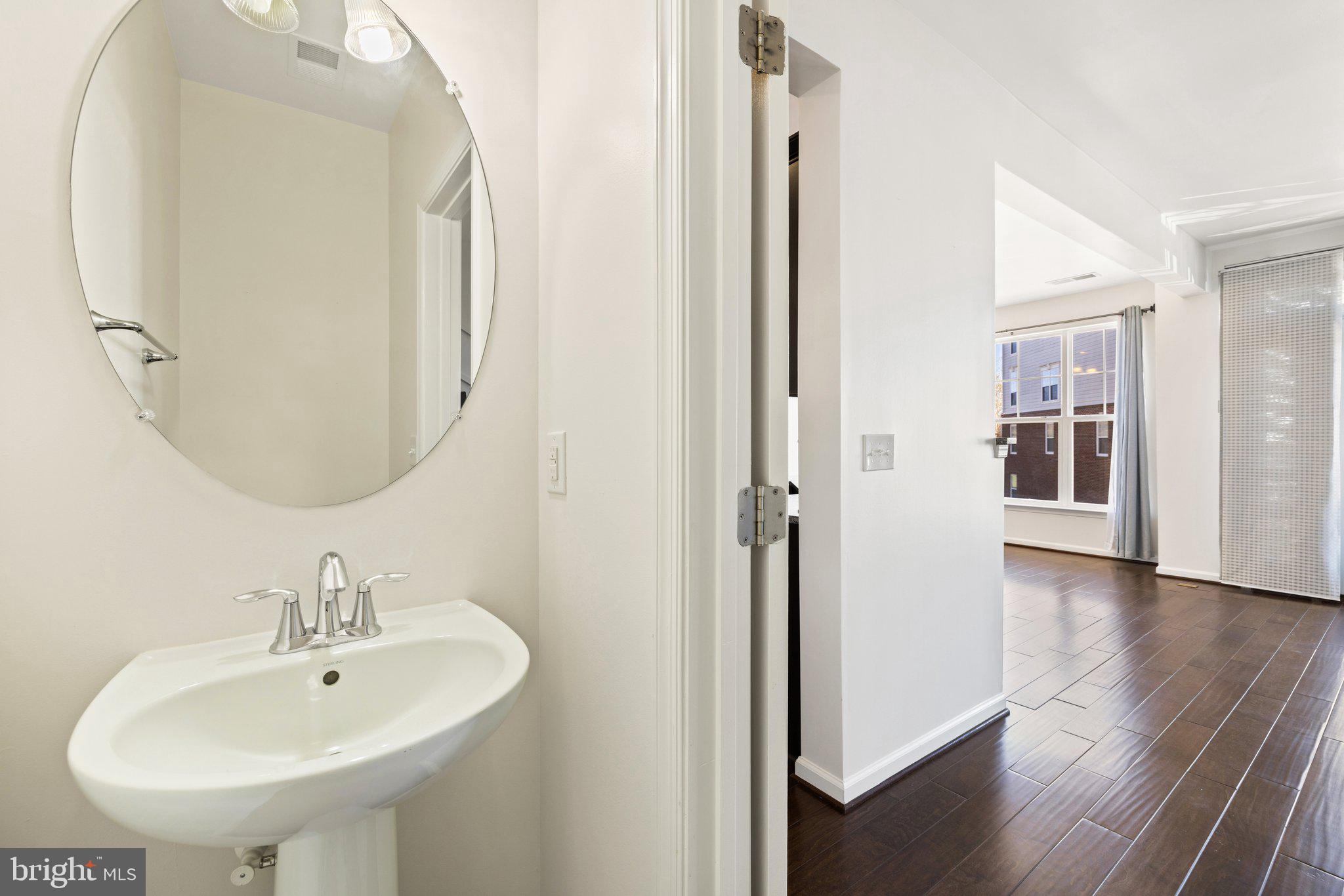 EAST GATE 3 CONDOMINIUM - Residential Lease