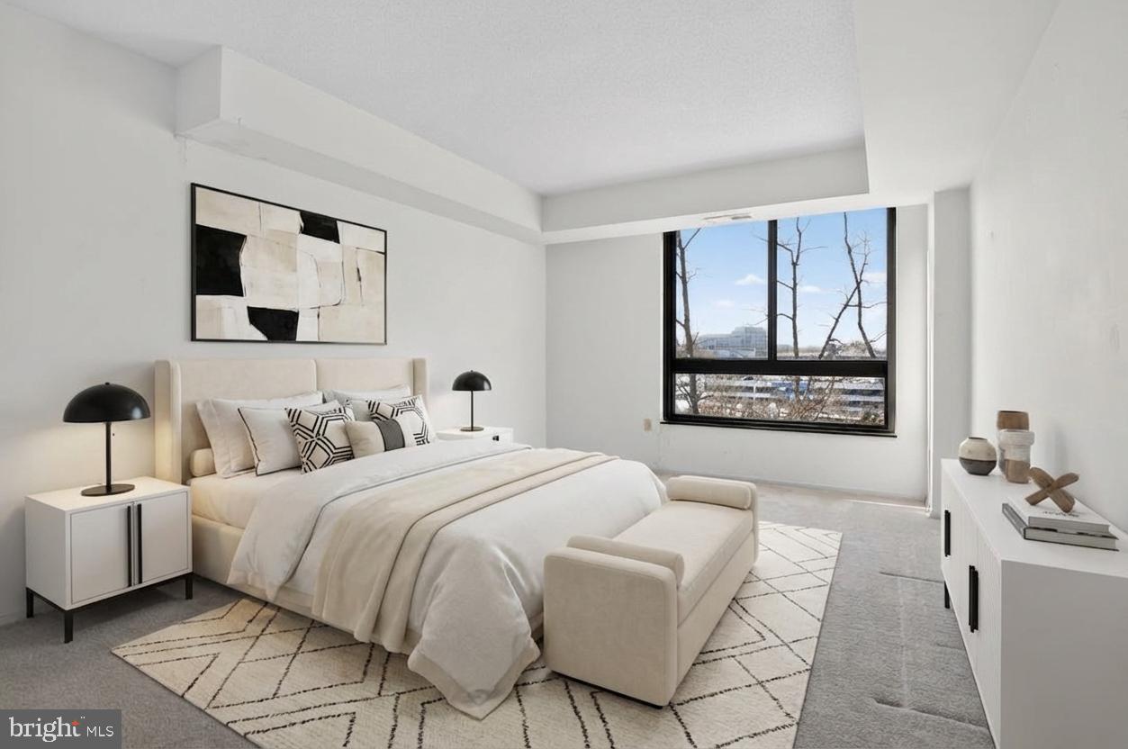 1808 OLD MEADOW ROAD 1105