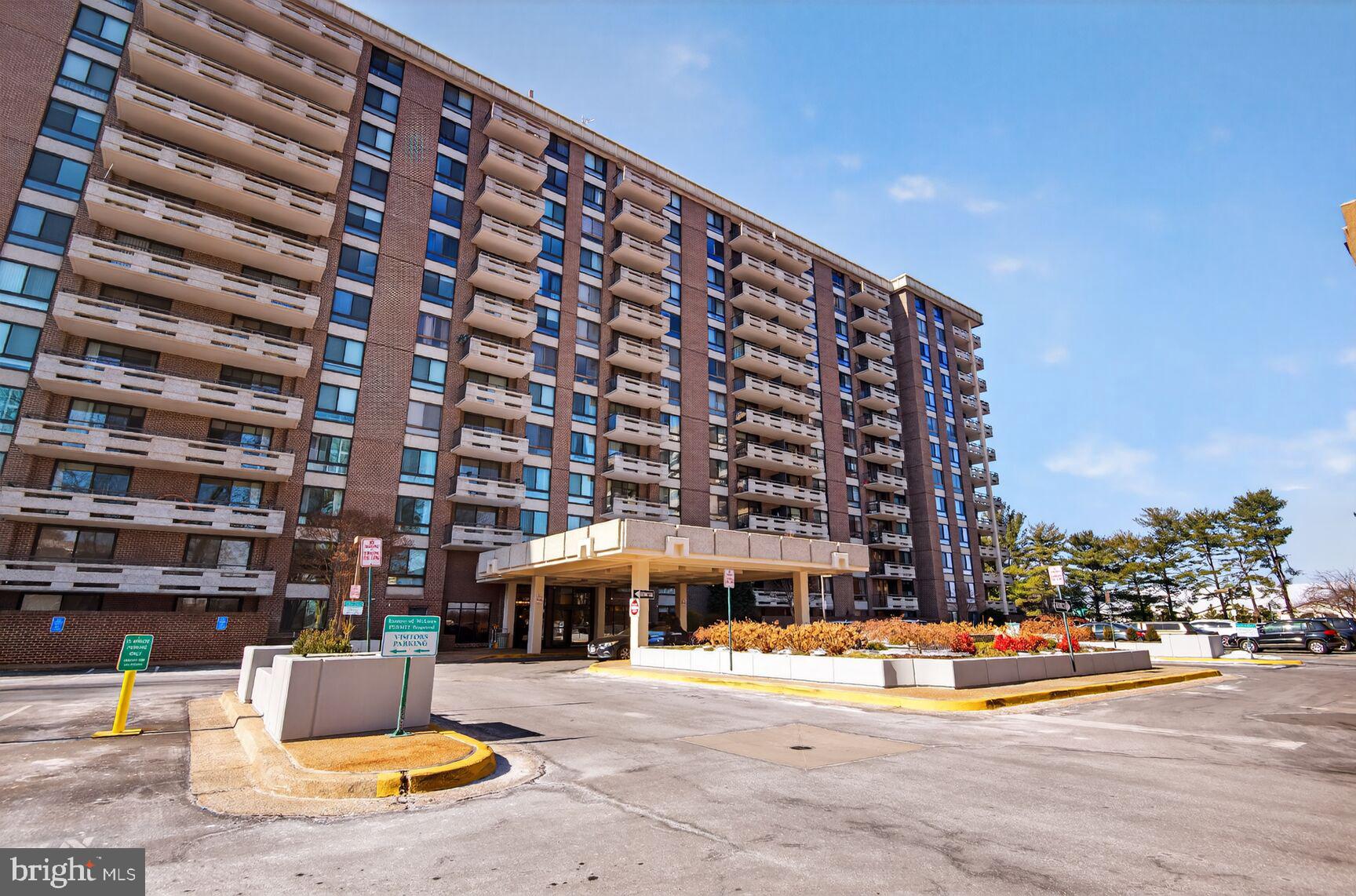 ENCORE OF MCLEAN - Residential