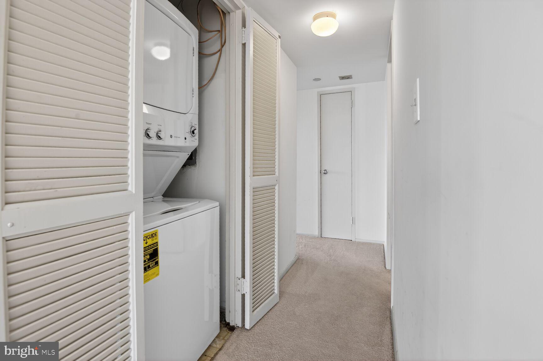 ENCORE OF MCLEAN - Residential