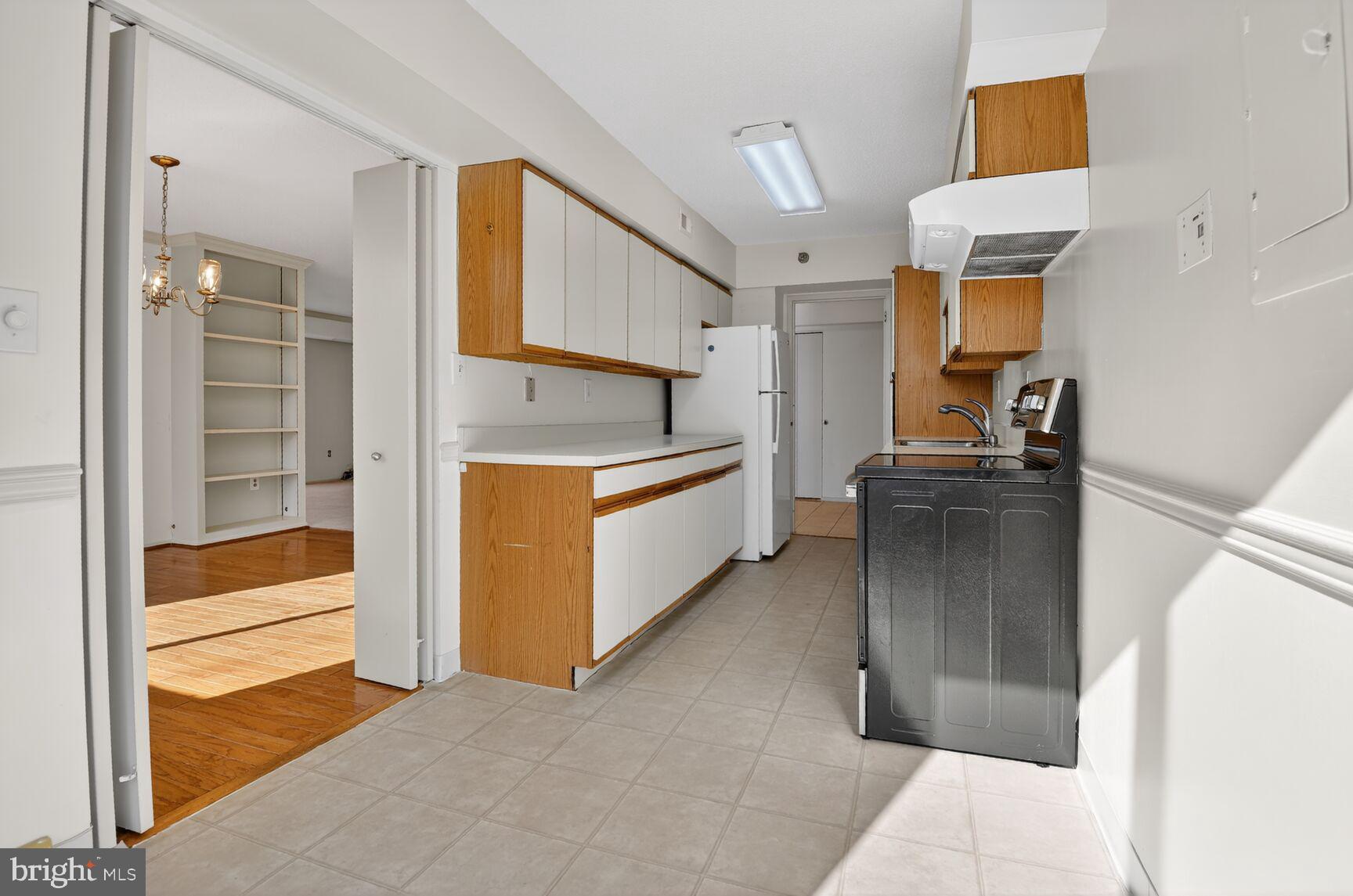 ENCORE OF MCLEAN - Residential