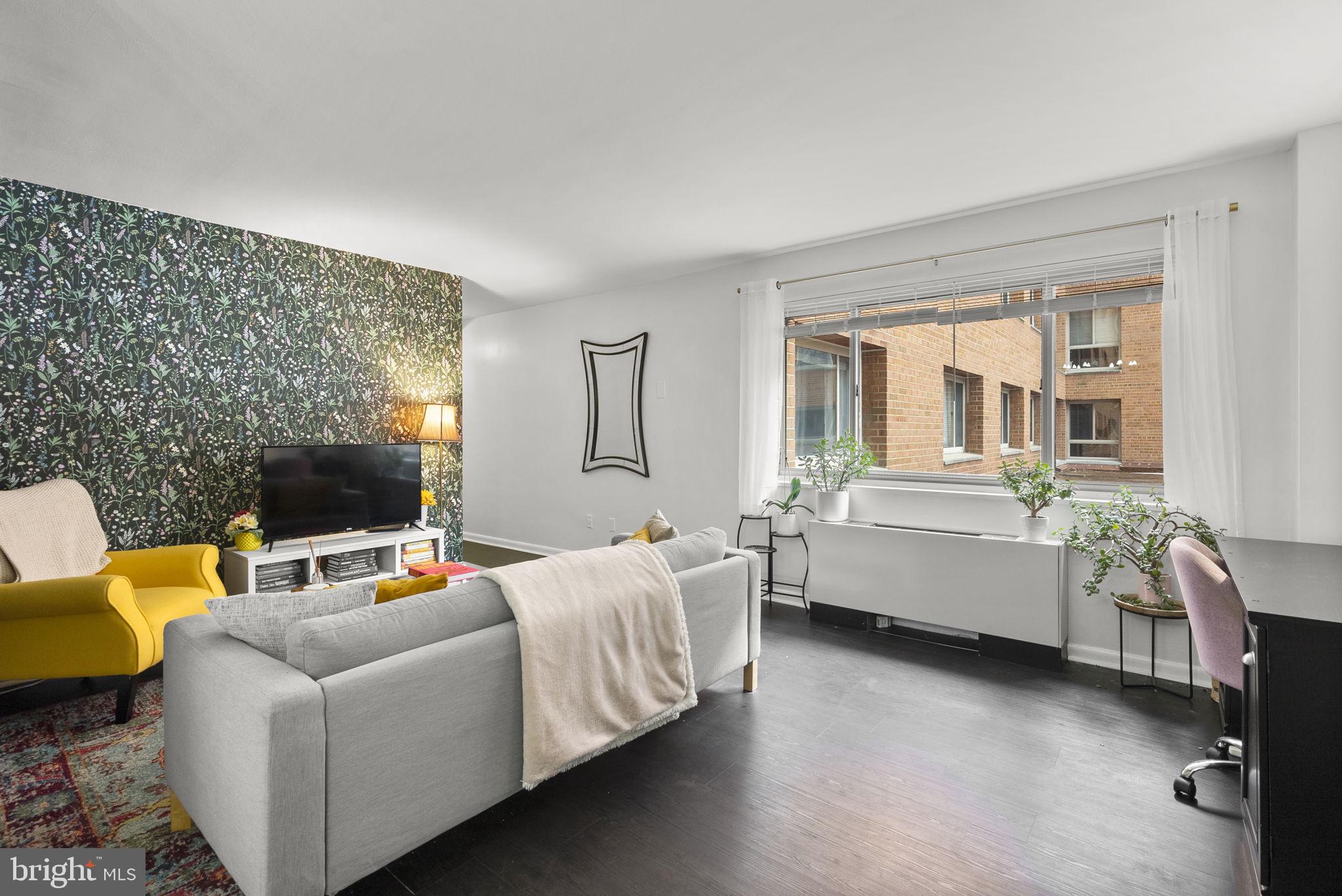 GLOVER PARK - Residential