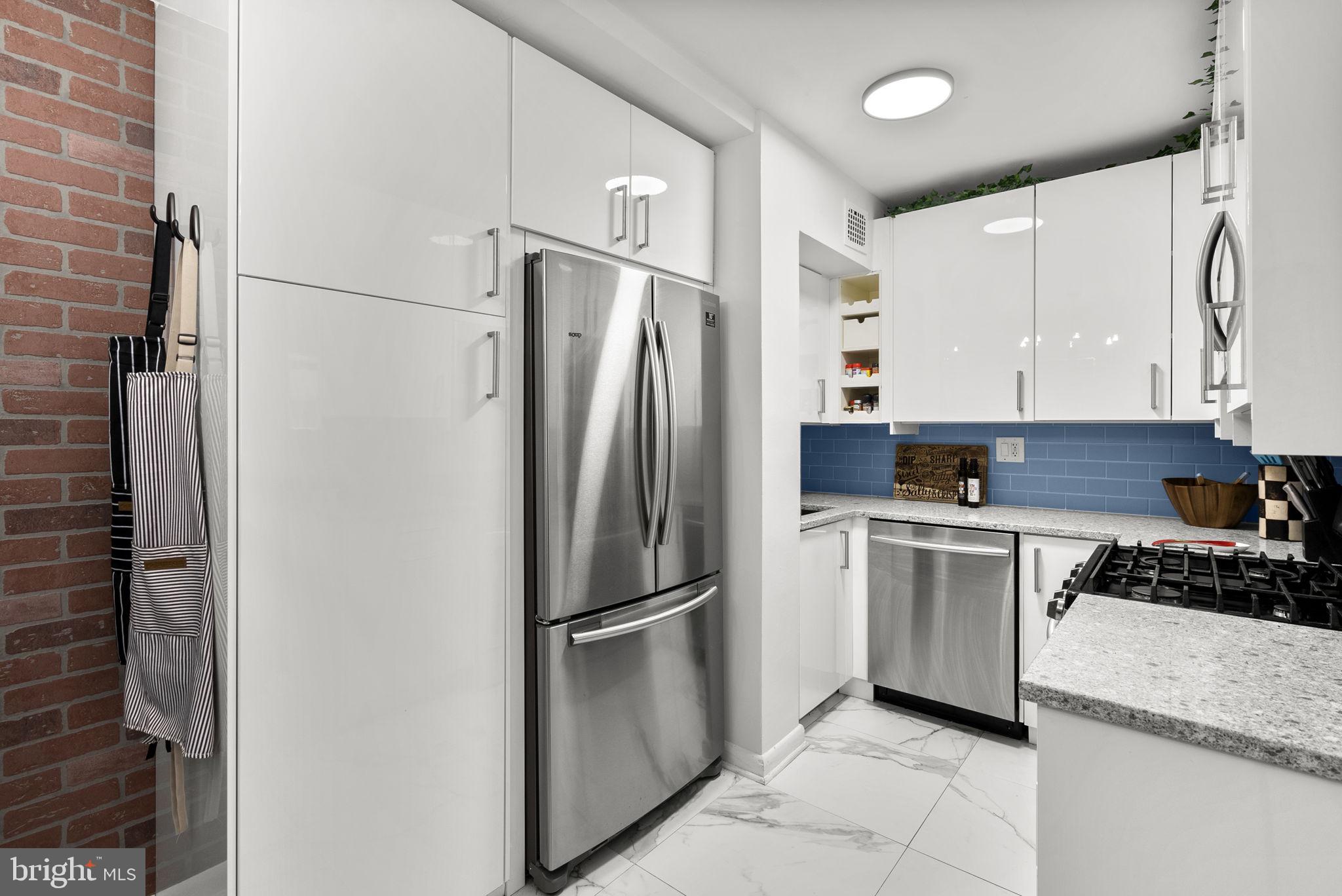 GLOVER PARK - Residential