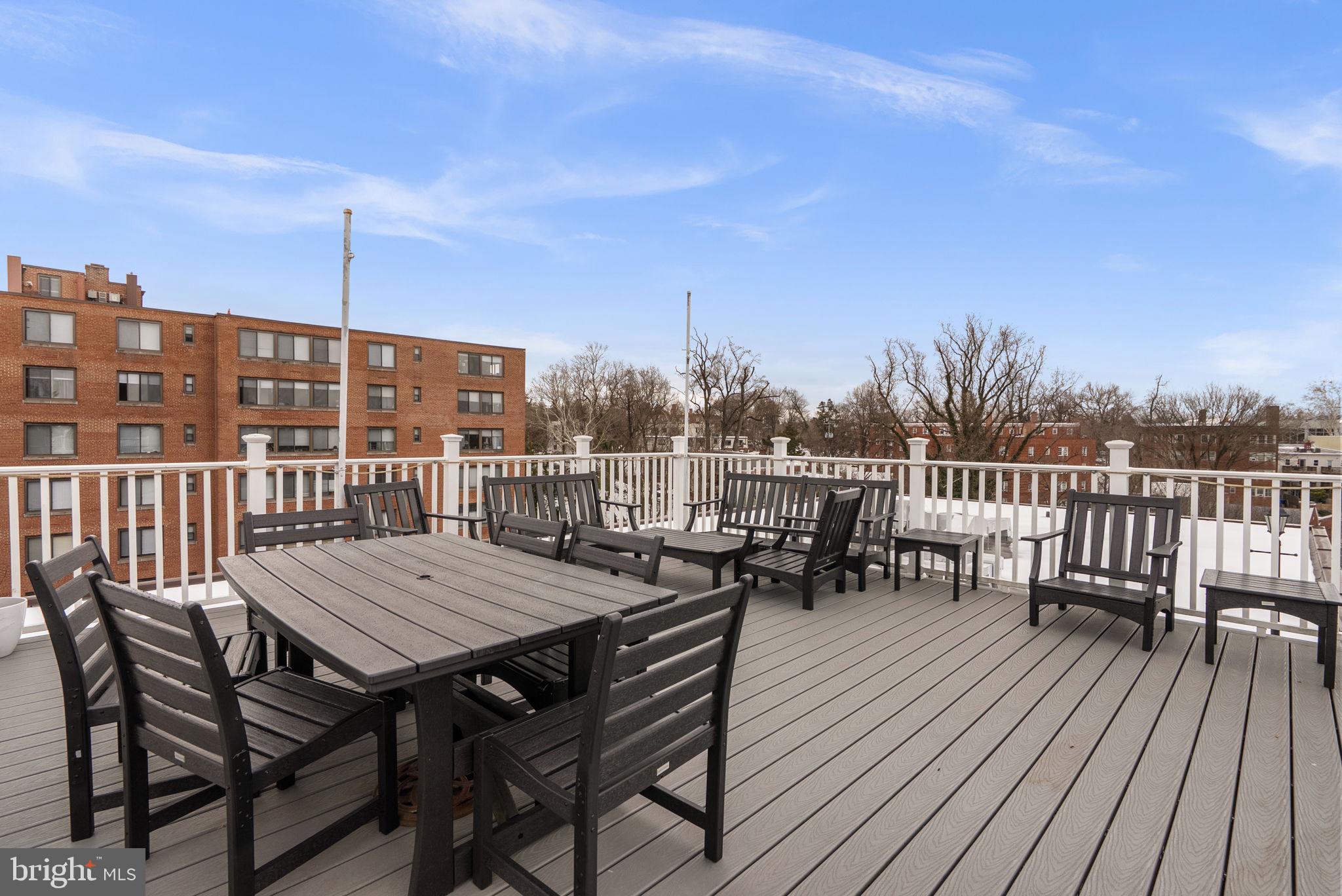 GLOVER PARK - Residential