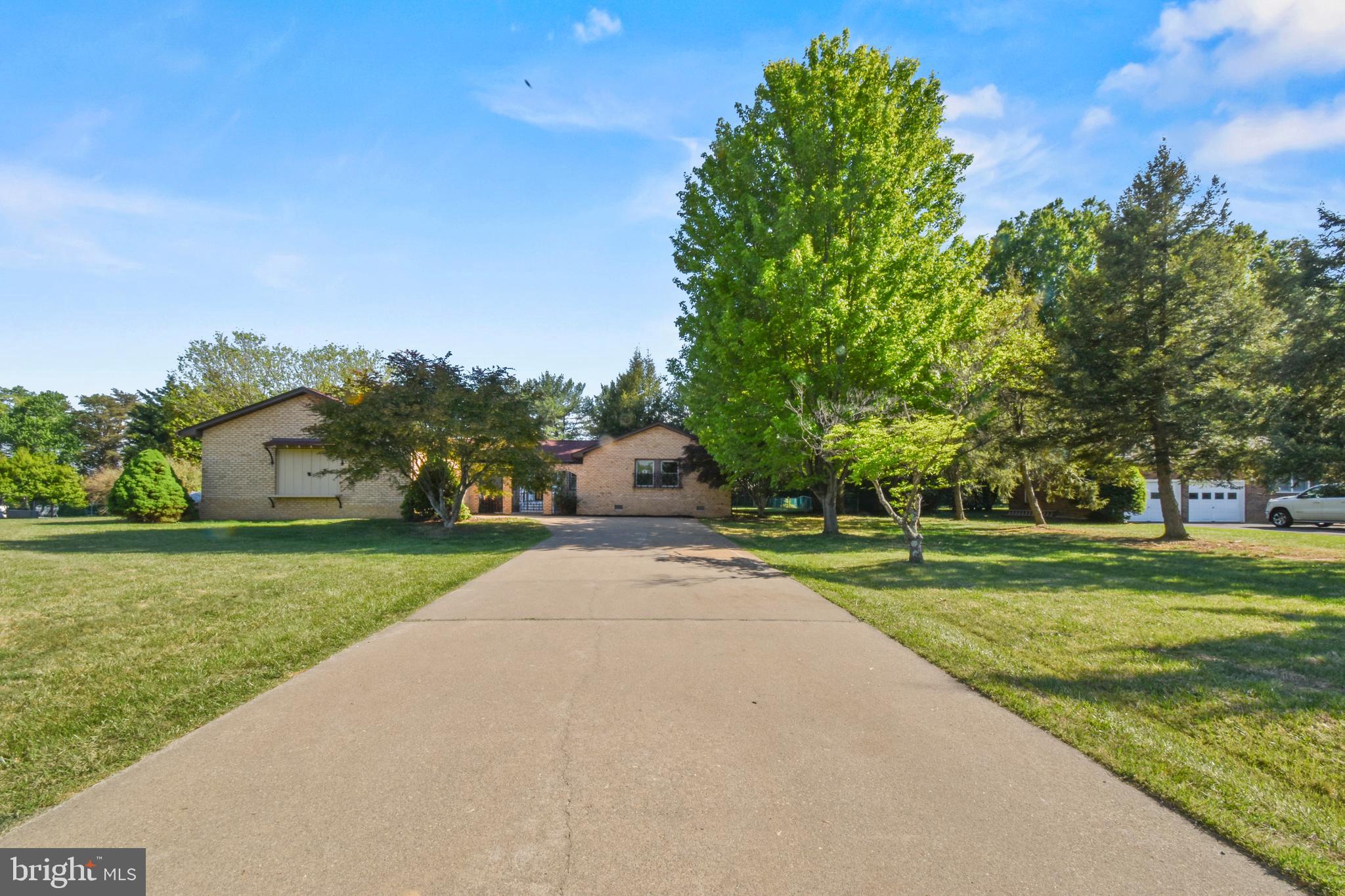 4014 BONNIE BRAE COURT