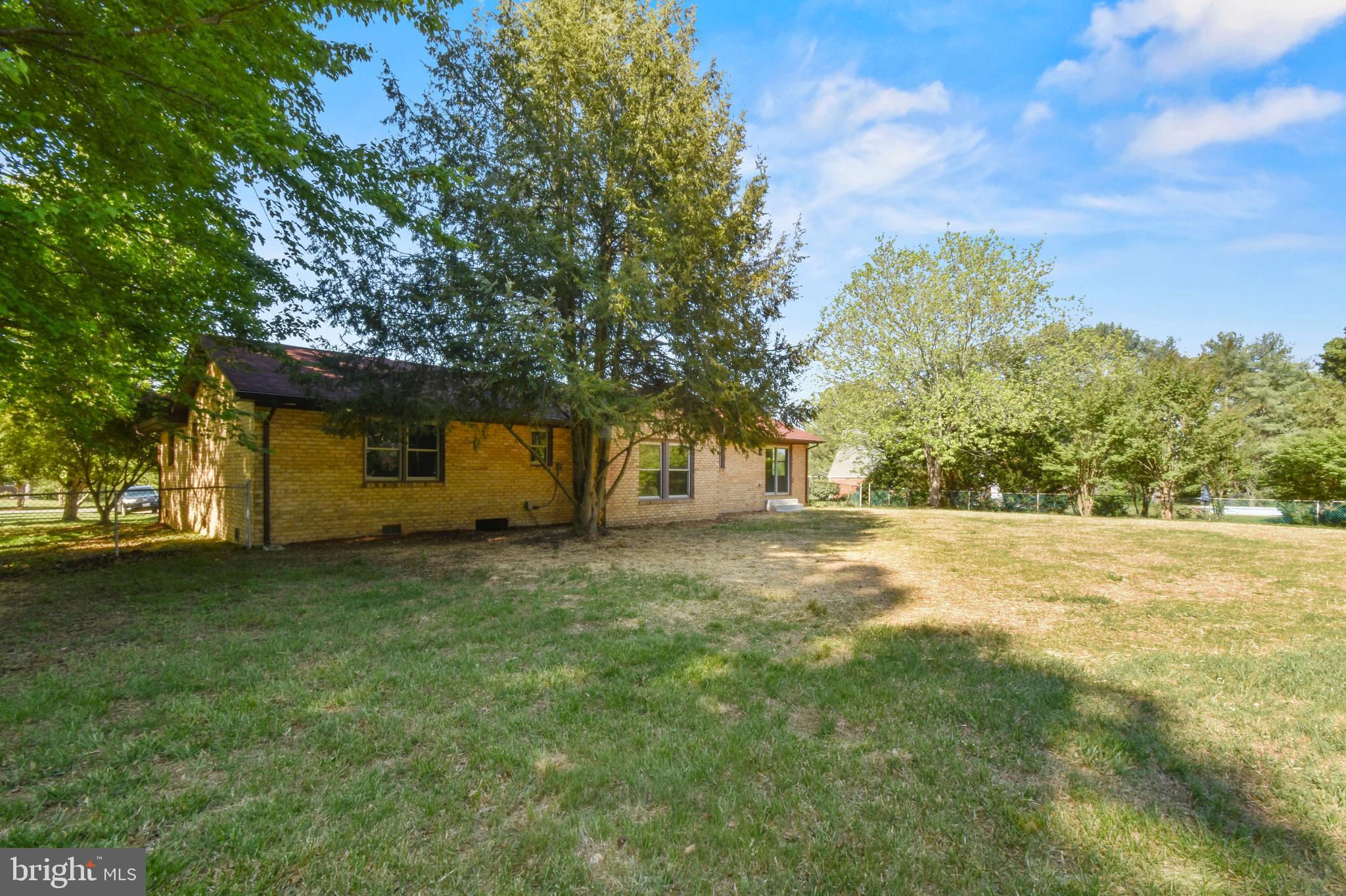 4014 BONNIE BRAE COURT