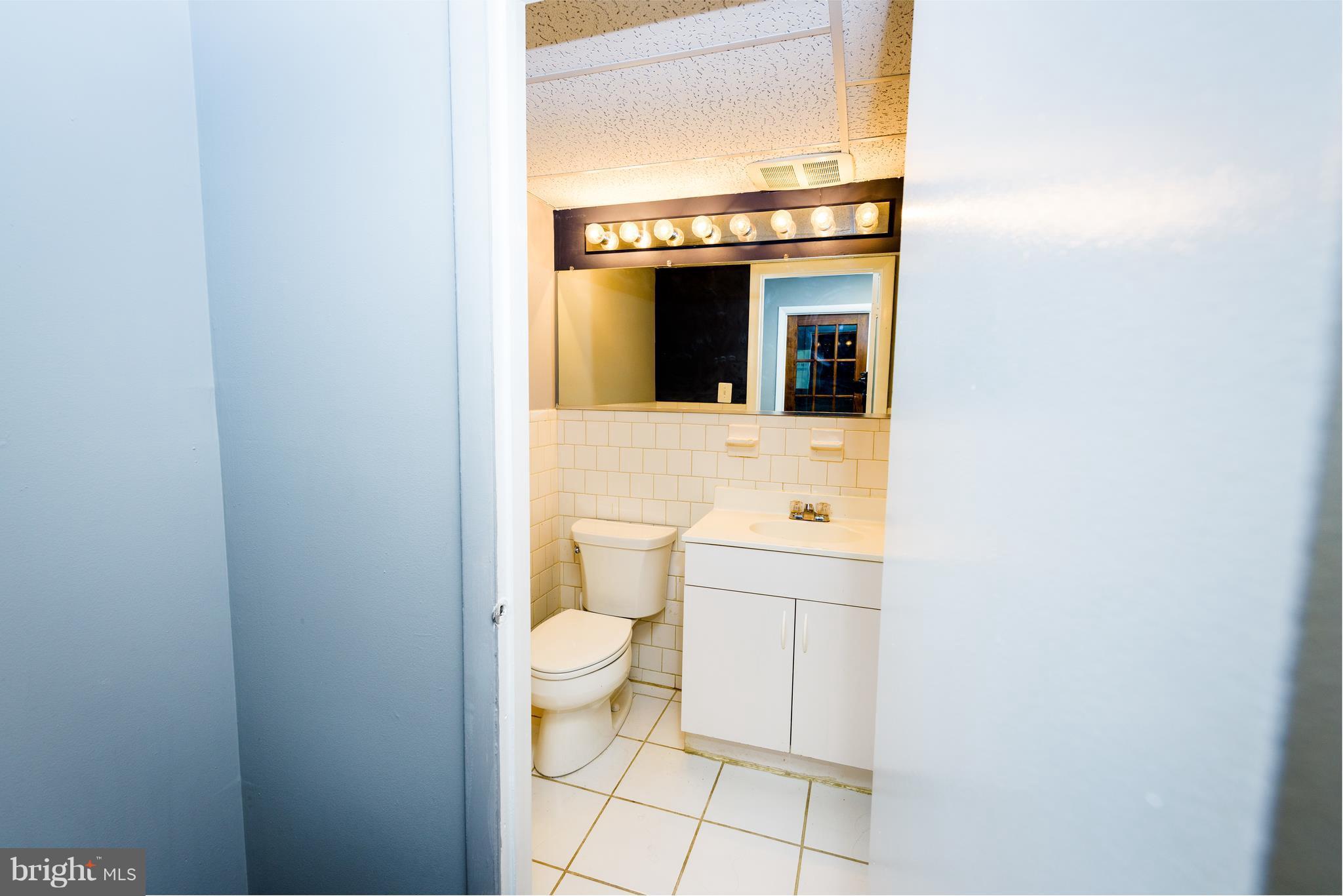 WEST ANNAPOLIS - Commercial Lease