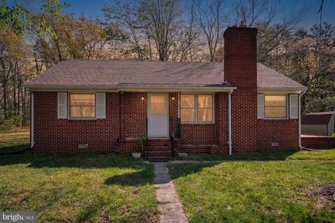 Photo of 18213 Us Route 1 Highway, RUTHER GLEN, VA 22546 (MLS # VACV2010026)