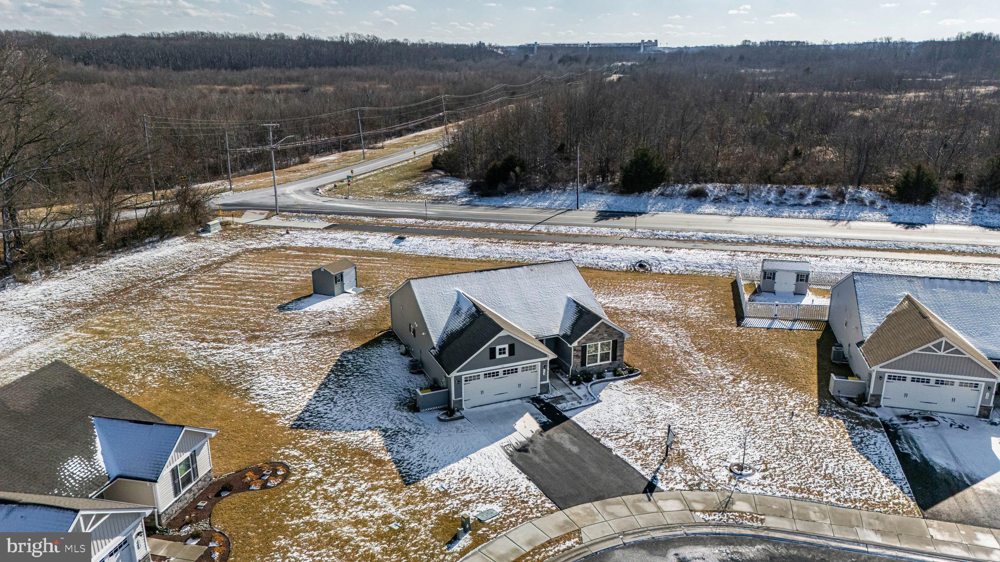 VERONA WOODS - Residential