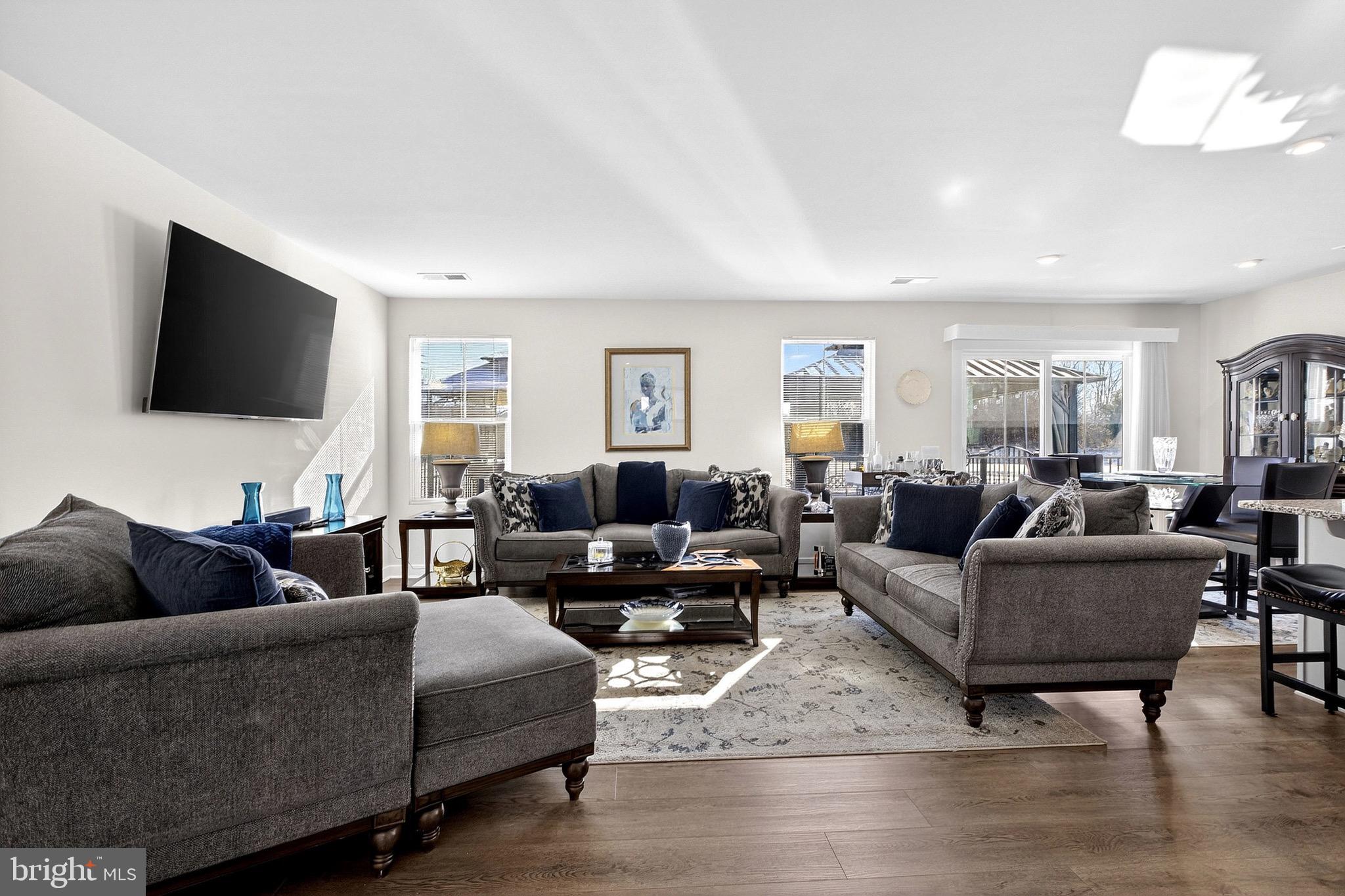 VERONA WOODS - Residential