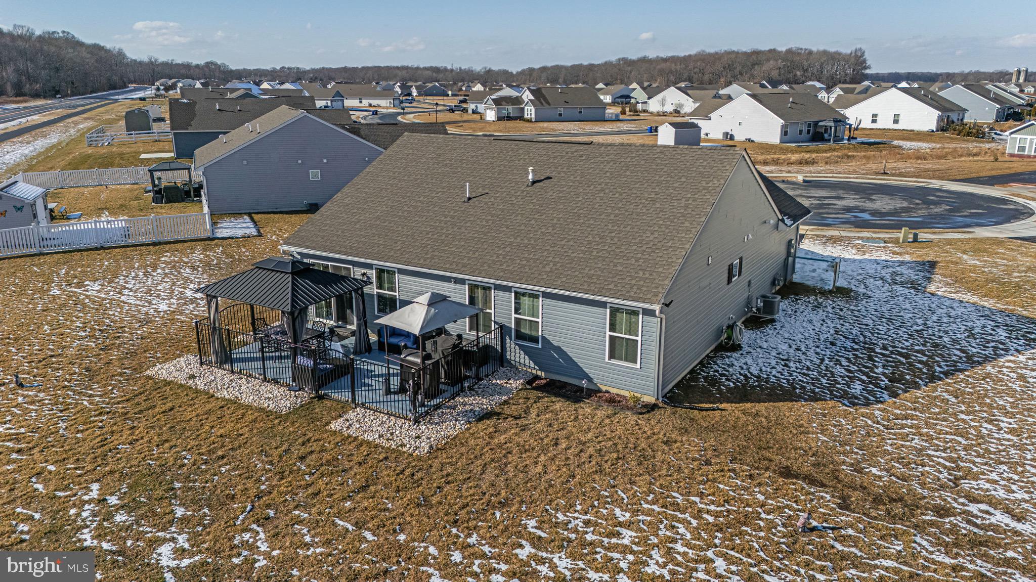 VERONA WOODS - Residential