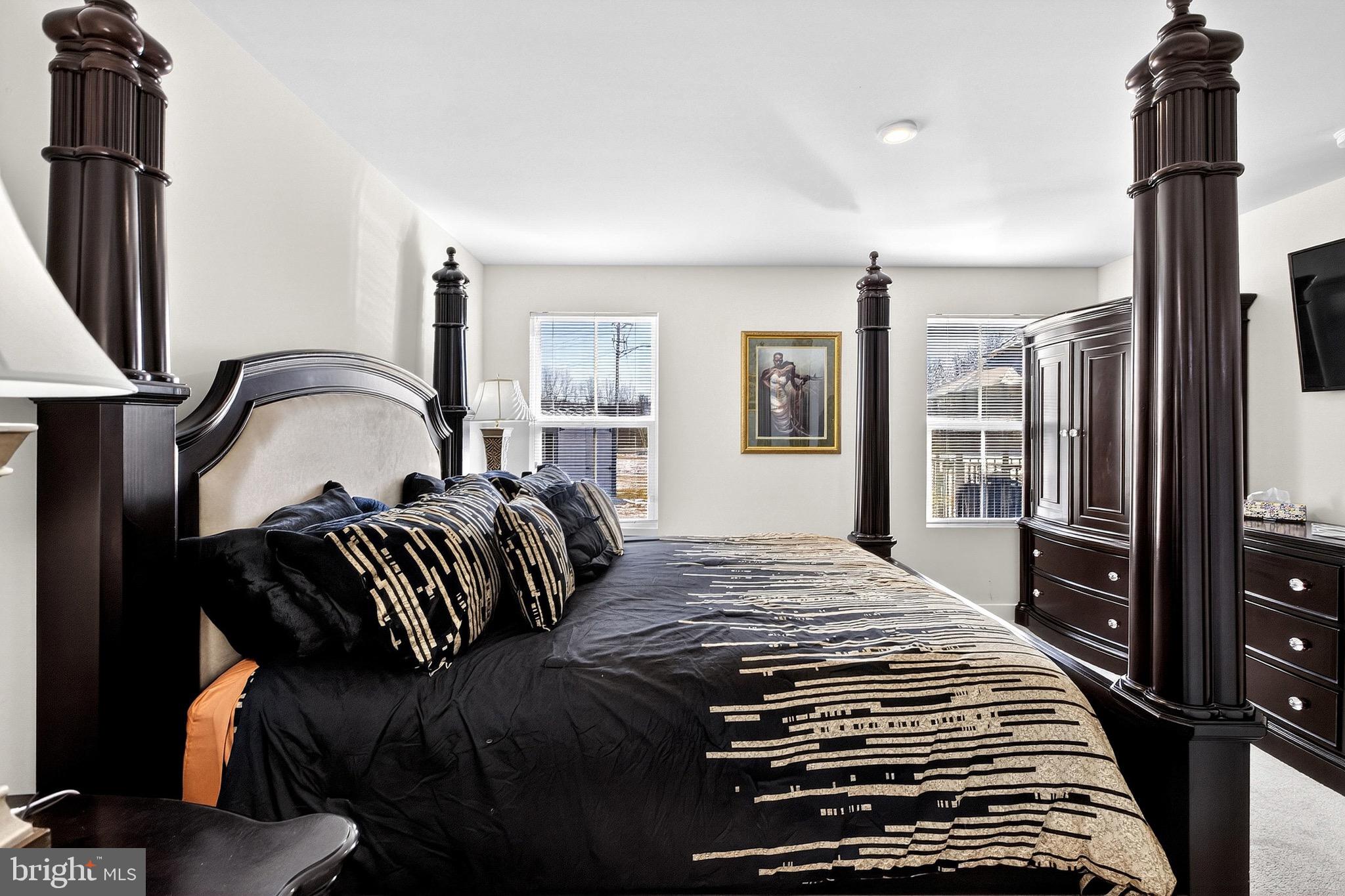 VERONA WOODS - Residential