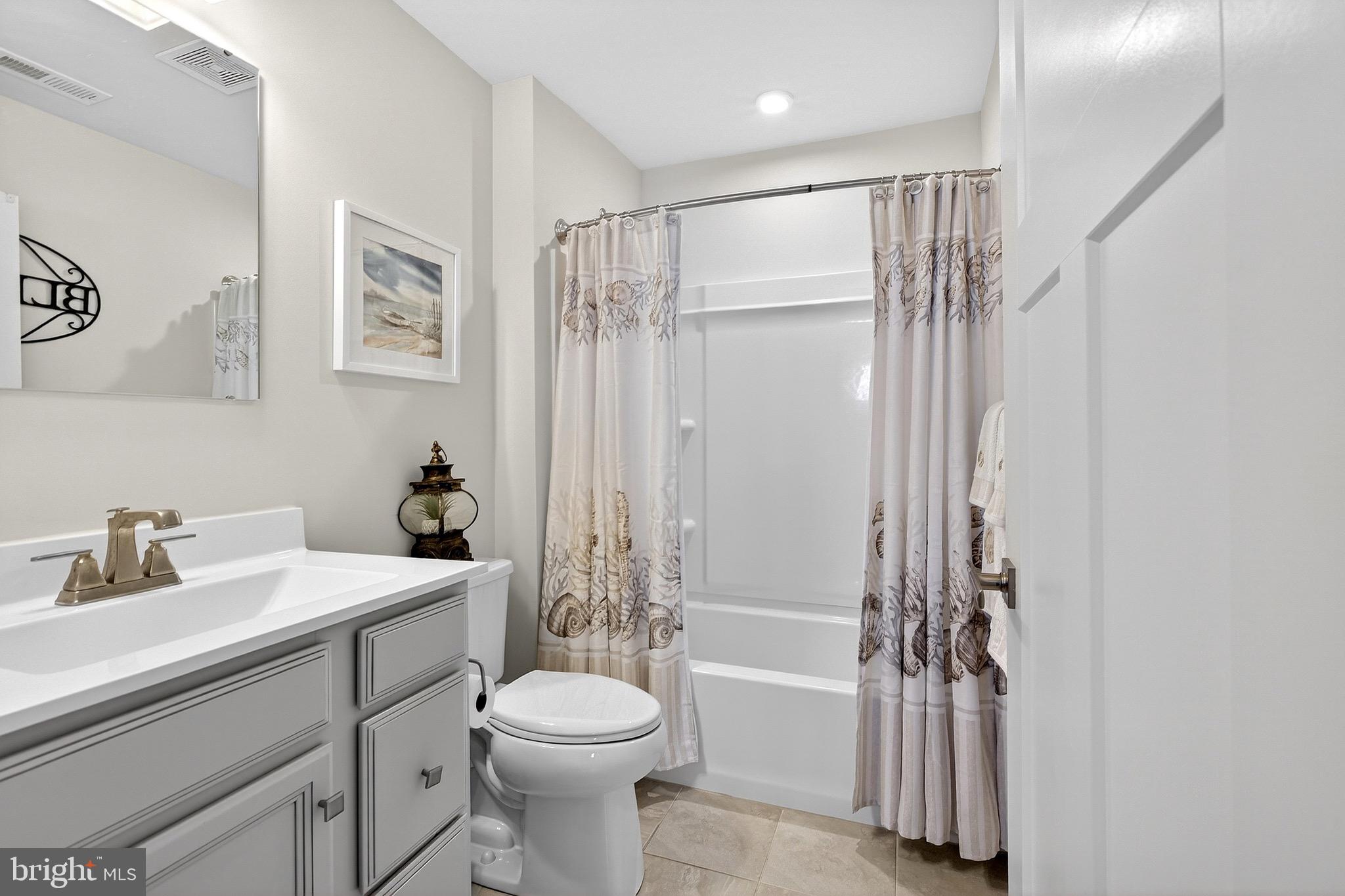 VERONA WOODS - Residential