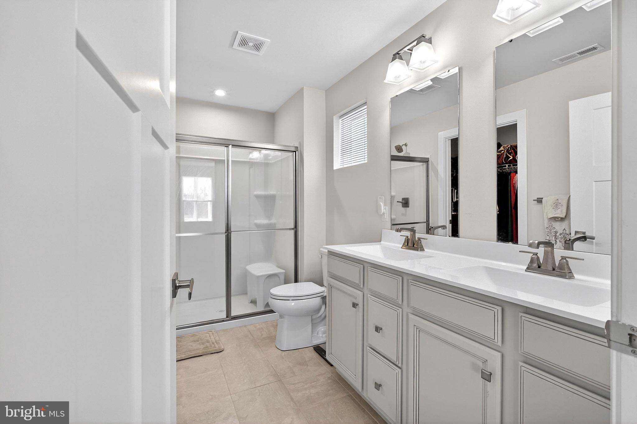 VERONA WOODS - Residential