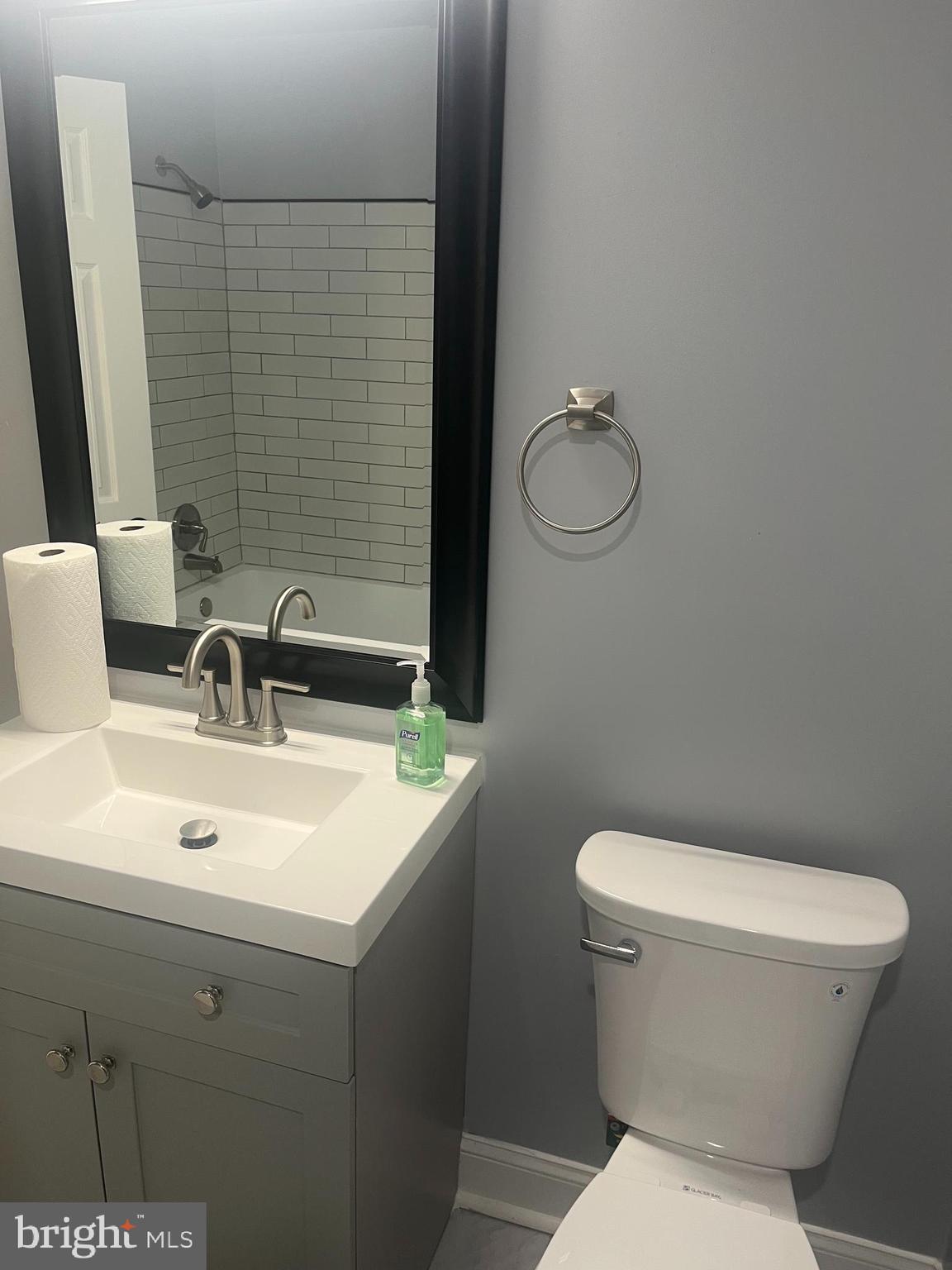 LAKE POINTE CONDOMINIUMS - Residential