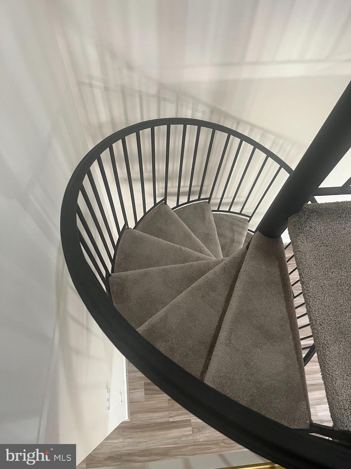 LAKE POINTE CONDOMINIUMS - Residential