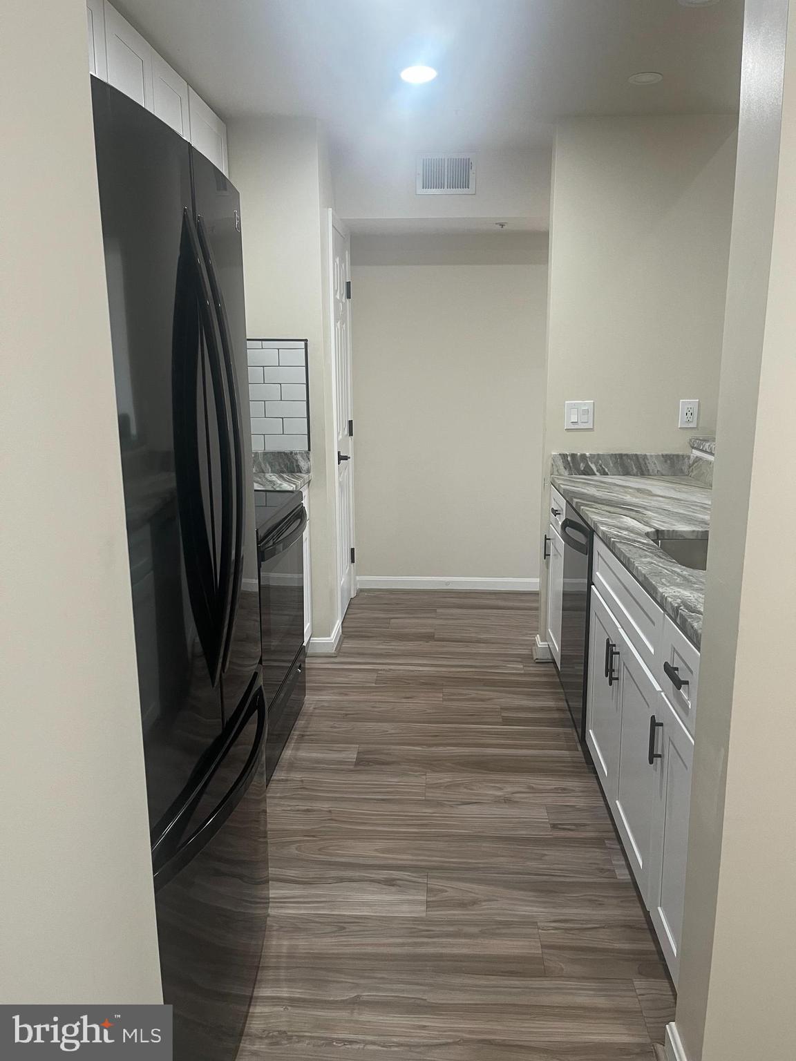 LAKE POINTE CONDOMINIUMS - Residential