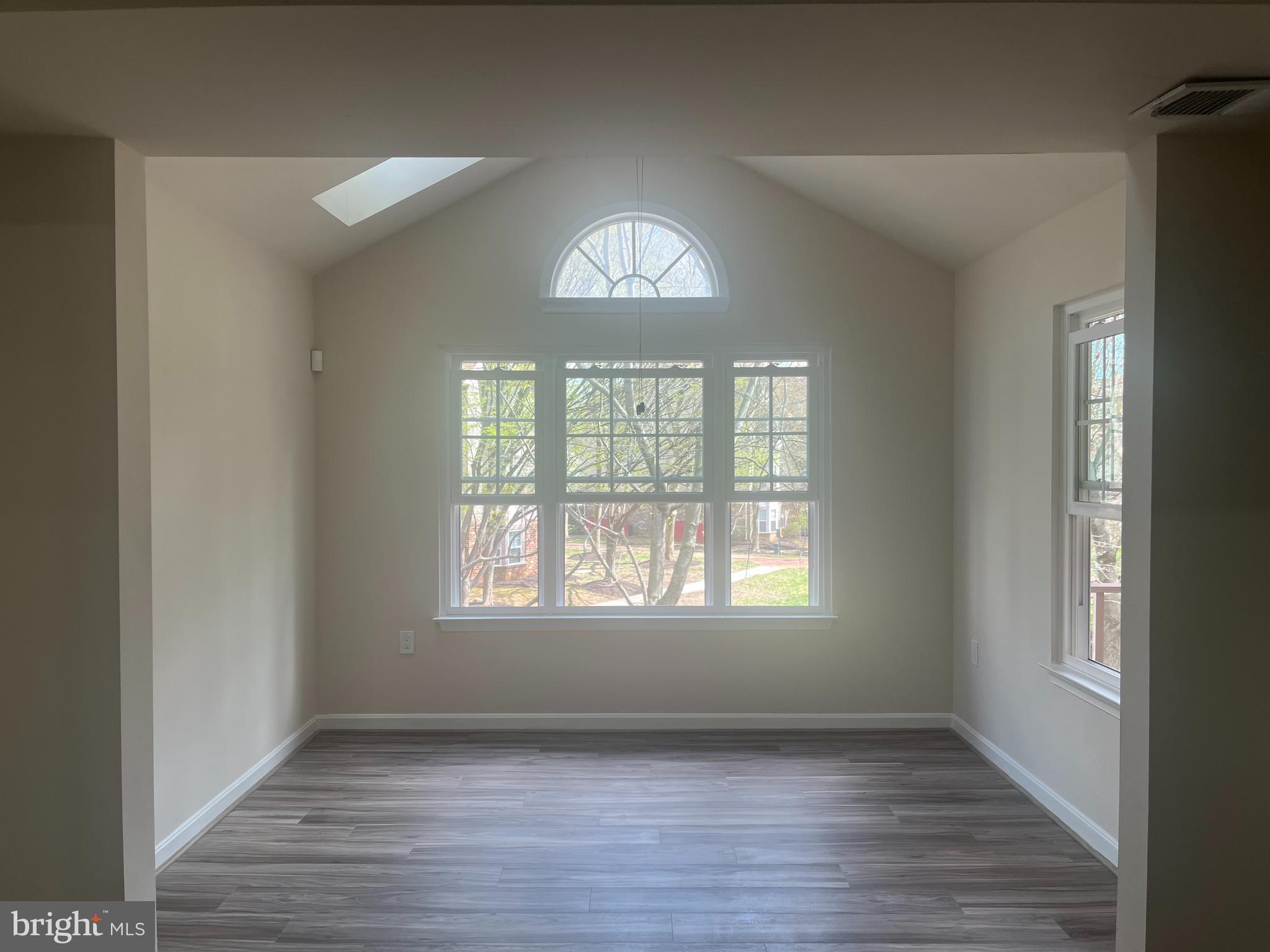 LAKE POINTE CONDOMINIUMS - Residential