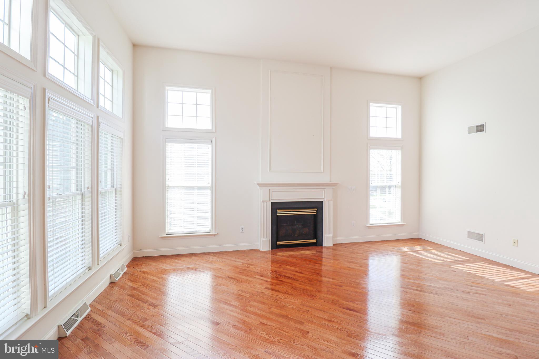 SPRINGWOOD - Residential