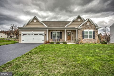 Photo of 4 NATHAN DR, STEVENS, PA 17578 (MLS # PALA2032882)