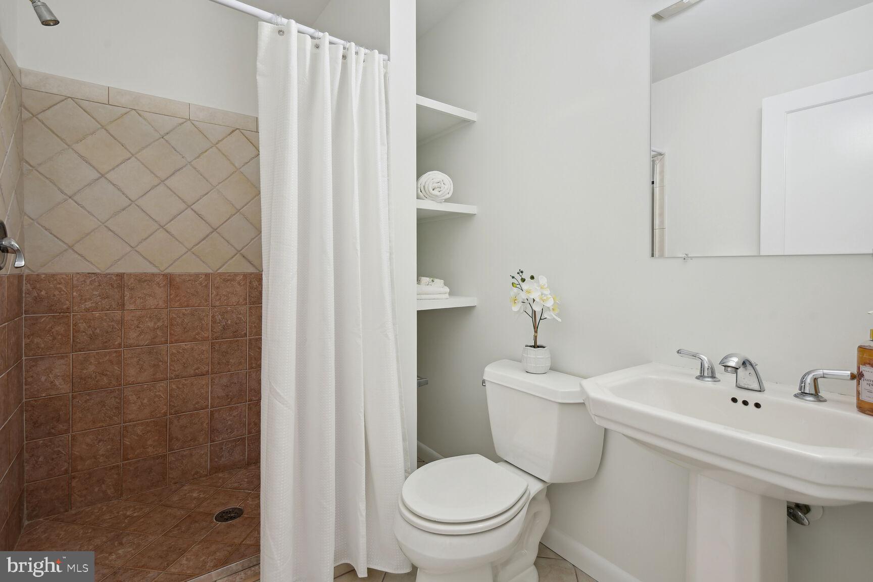 WEST CHEVY CHASE HEIGHTS - Residential