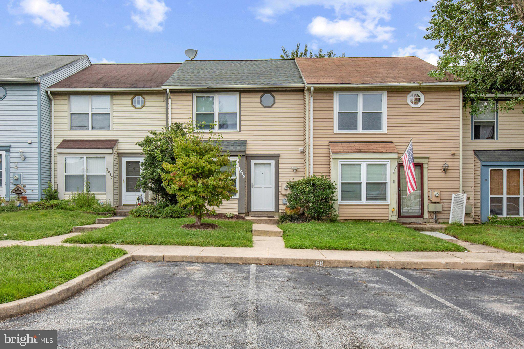 1215 INDEPENDENCE SQUARE