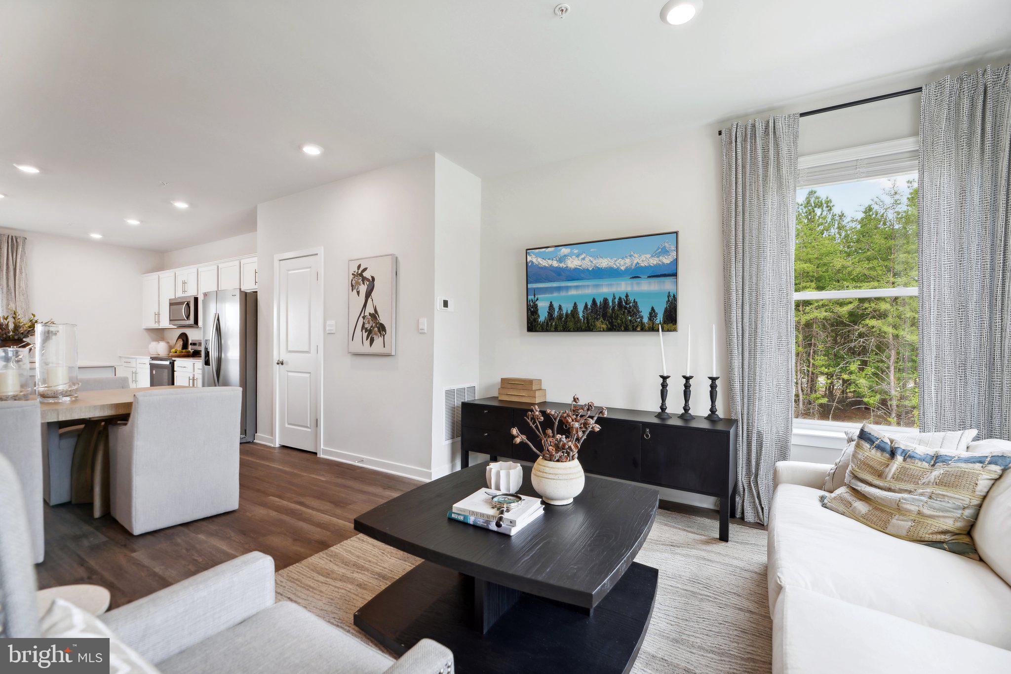 PINEGROVE - Residential