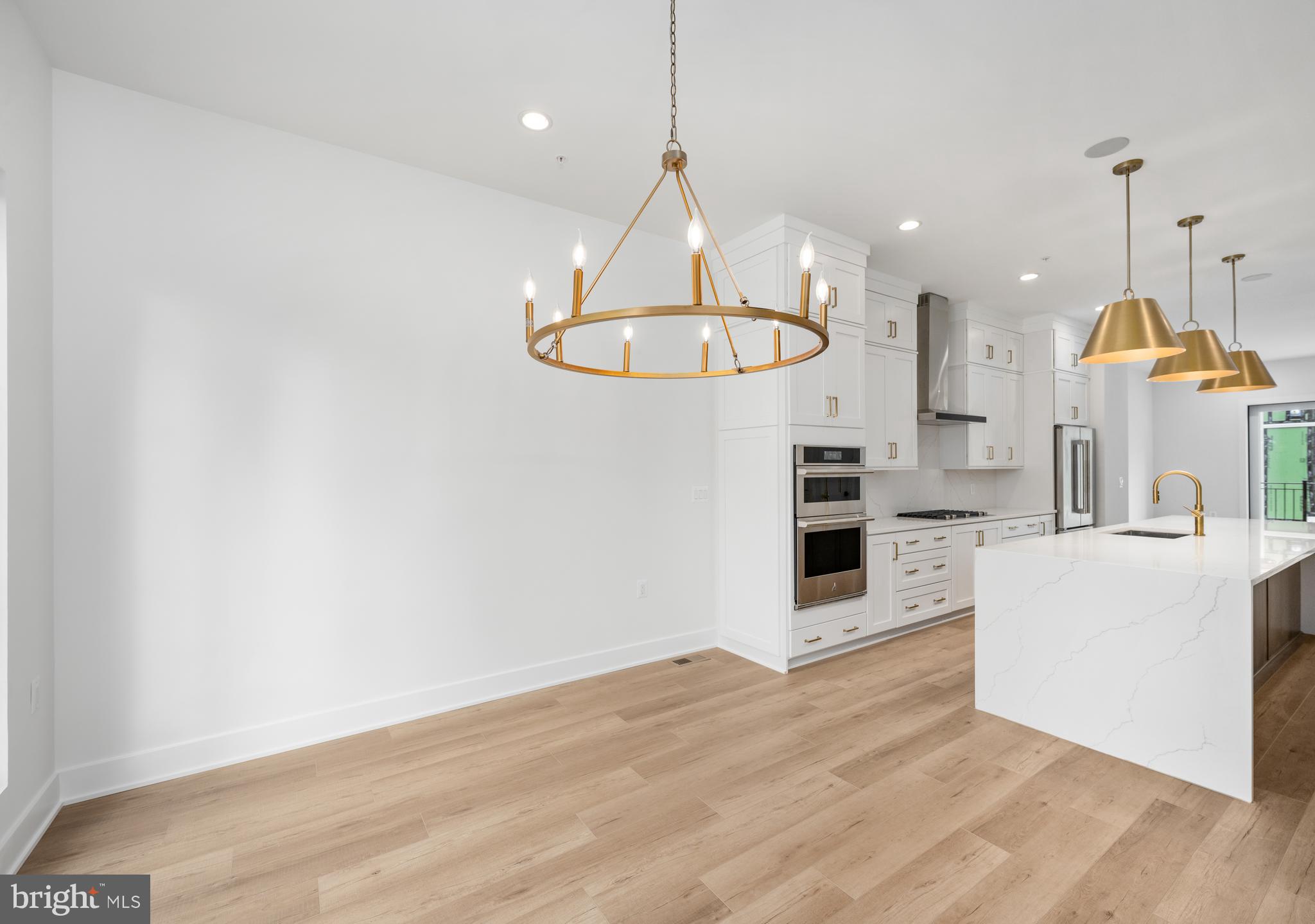 CHEVY CHASE CROSSING - Residential