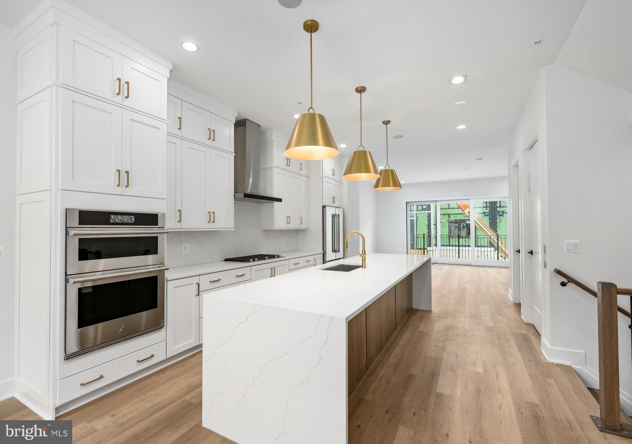 CHEVY CHASE CROSSING - Residential