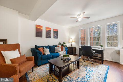 1913 N RHODES STREET N 15 ARLINGTON VA 22201