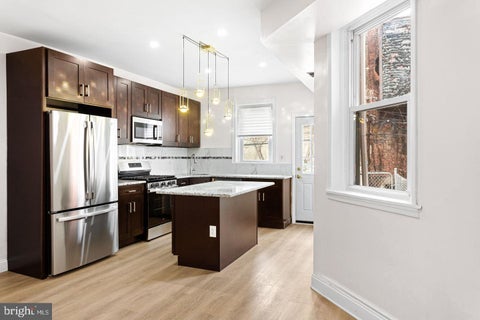 Townhouse For Sale - 2042 S Cecil Street<br/> PHILADELPHIA, PA 19143