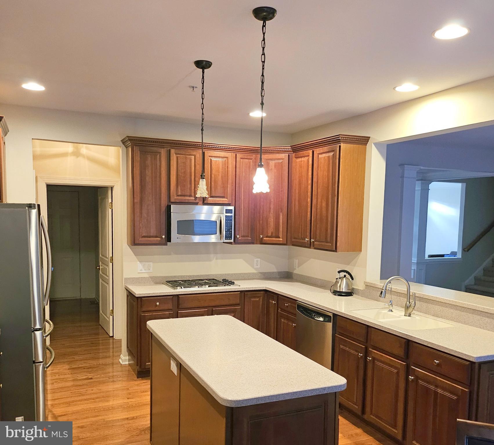 SPRINGTON POINTE WOODS - Residential